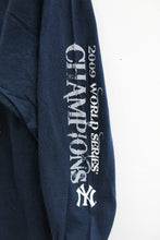 Load image into Gallery viewer, Z - 2009 MLB New York Yankees World Series Champs Long Sleeve Tee
