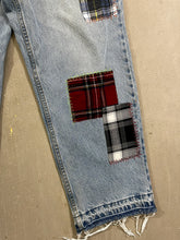 Load image into Gallery viewer, D- HOM Plaid Patches Reworked Levi&#39;s Husky Fit 34x28 Jeans
