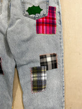 Load image into Gallery viewer, D- HOM Plaid Patches Reworked Levi&#39;s Husky Fit 34x28 Jeans
