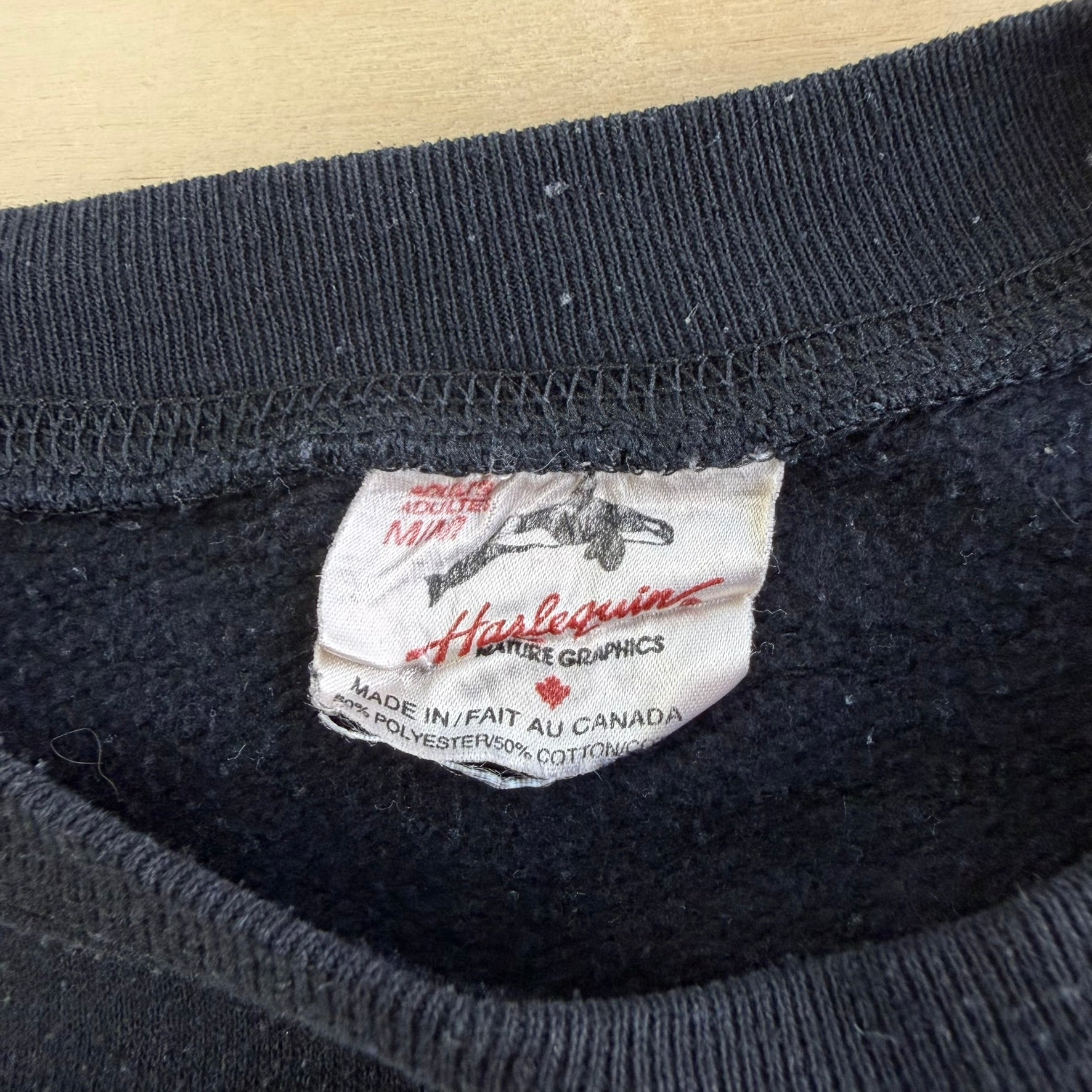 J- Vintage '93 White River Canada Wolf Graphic Made In USA Crewneck - M