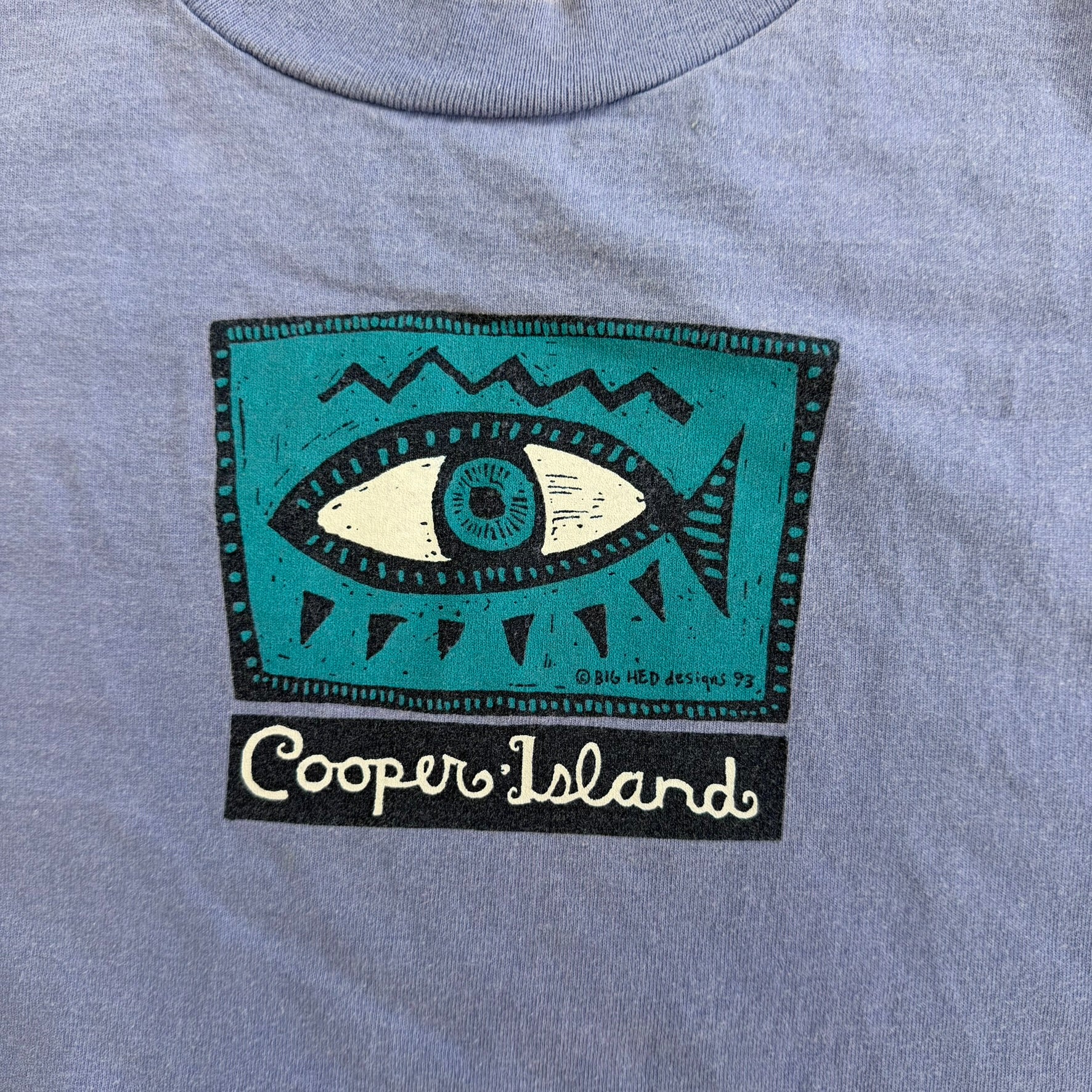 J- Vintage '93 Cooper Island Text & Graphic Made In USA Single Stitch Tee - L
