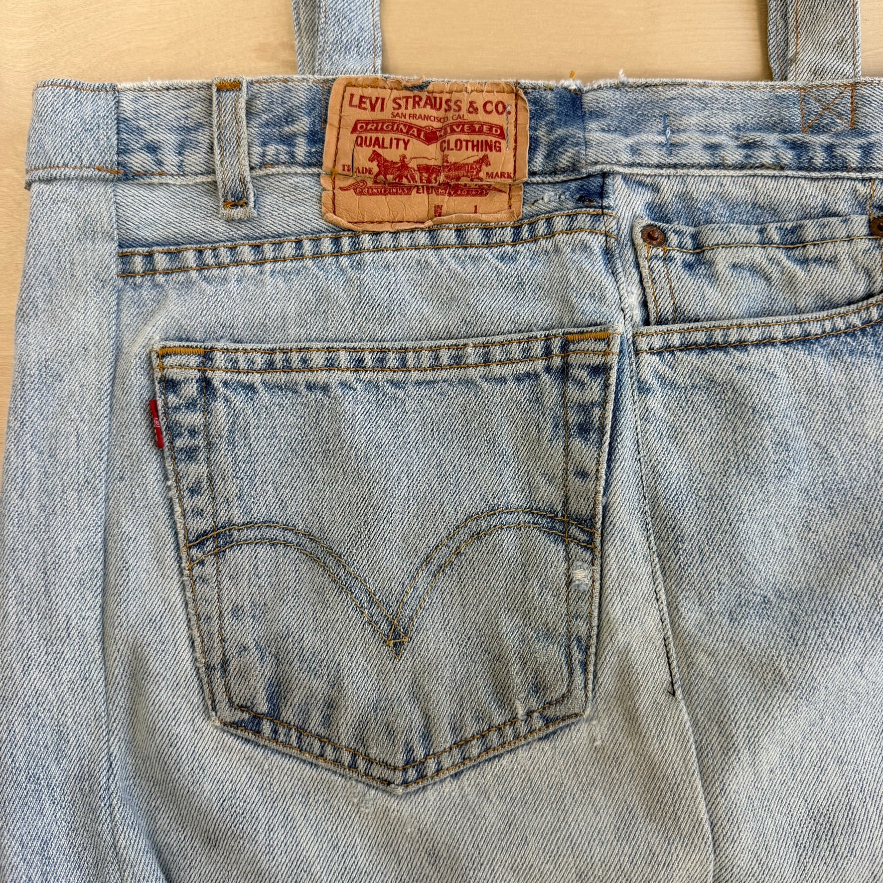 F- HOM Levi's Jeans Light Blue Denim Wash Reworked Denim/Jeans Tote Bag