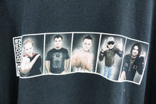 Load image into Gallery viewer, Three Doors Down 2006 Tour Picture Tee
