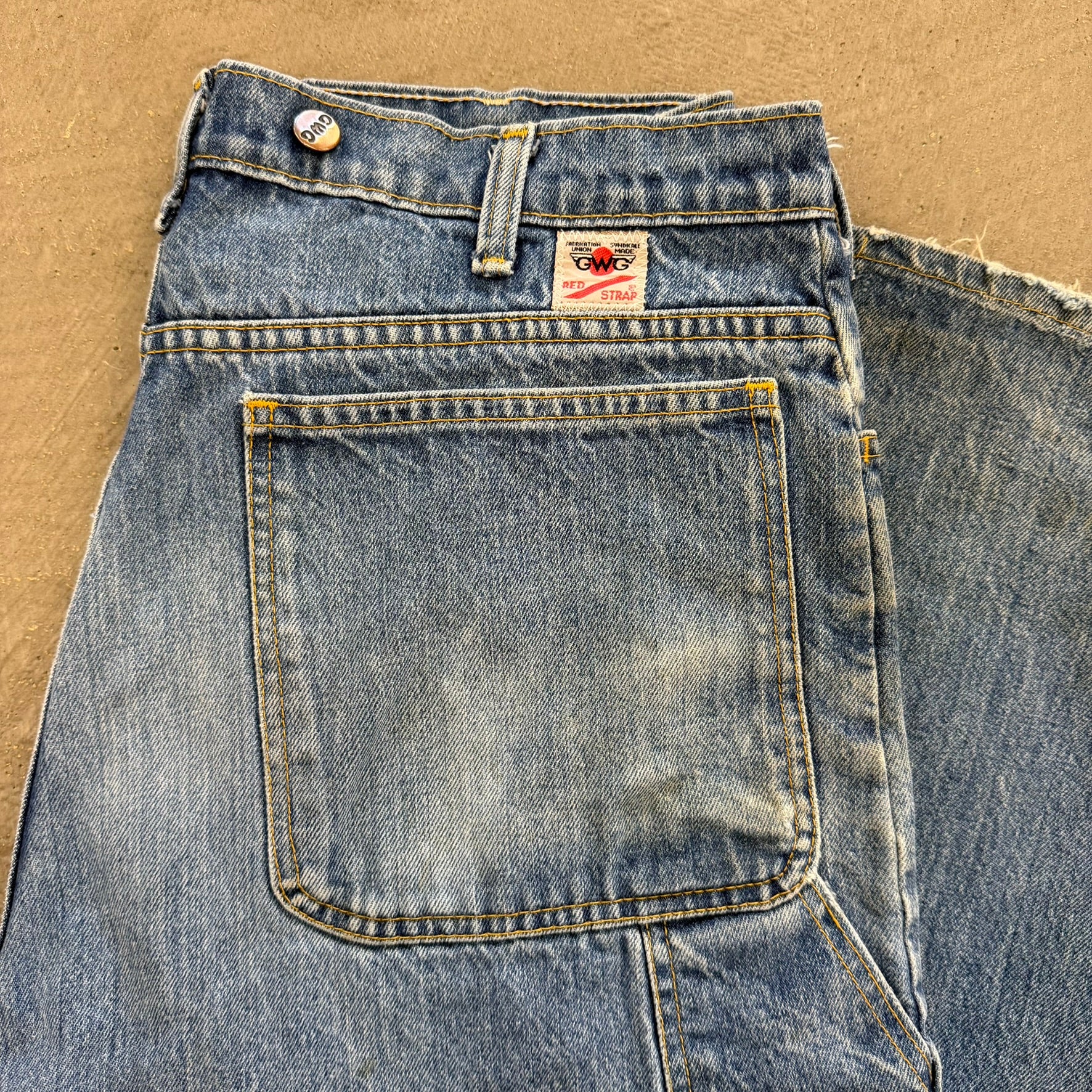 J- Vintage 80s GWG Made In Canada Union Made Red Strap Workwear Carpenter Jeans - 38x30