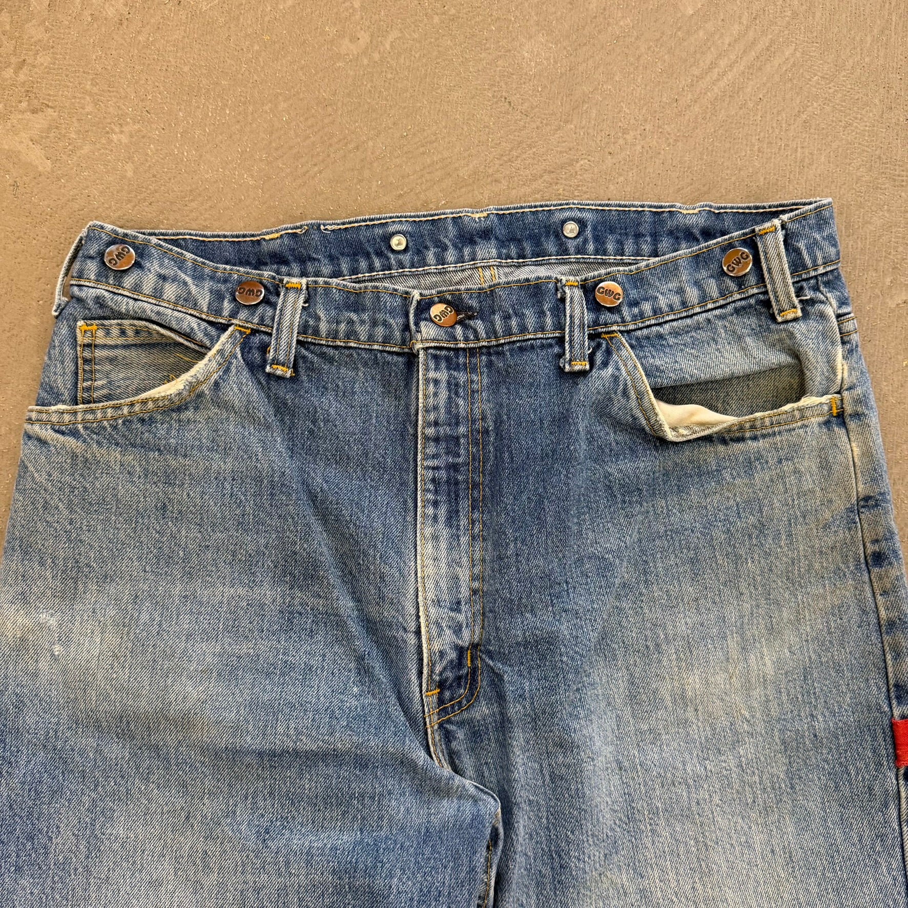 J- Vintage 80s GWG Made In Canada Union Made Red Strap Workwear Carpenter Jeans - 38x30