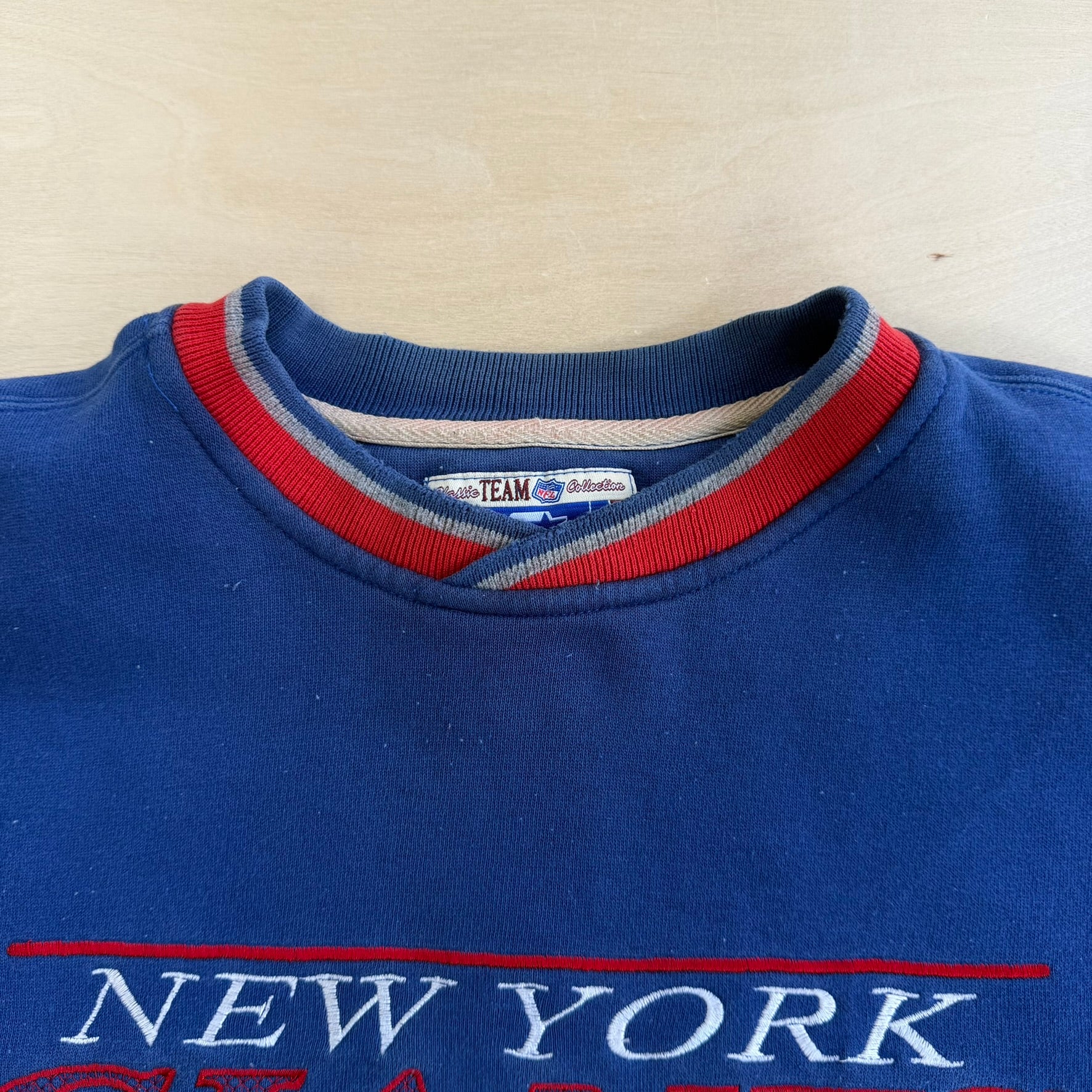 J- Vintage New York Giants NFL Starter Embroidered Graphic Text & Logo Crewneck - L