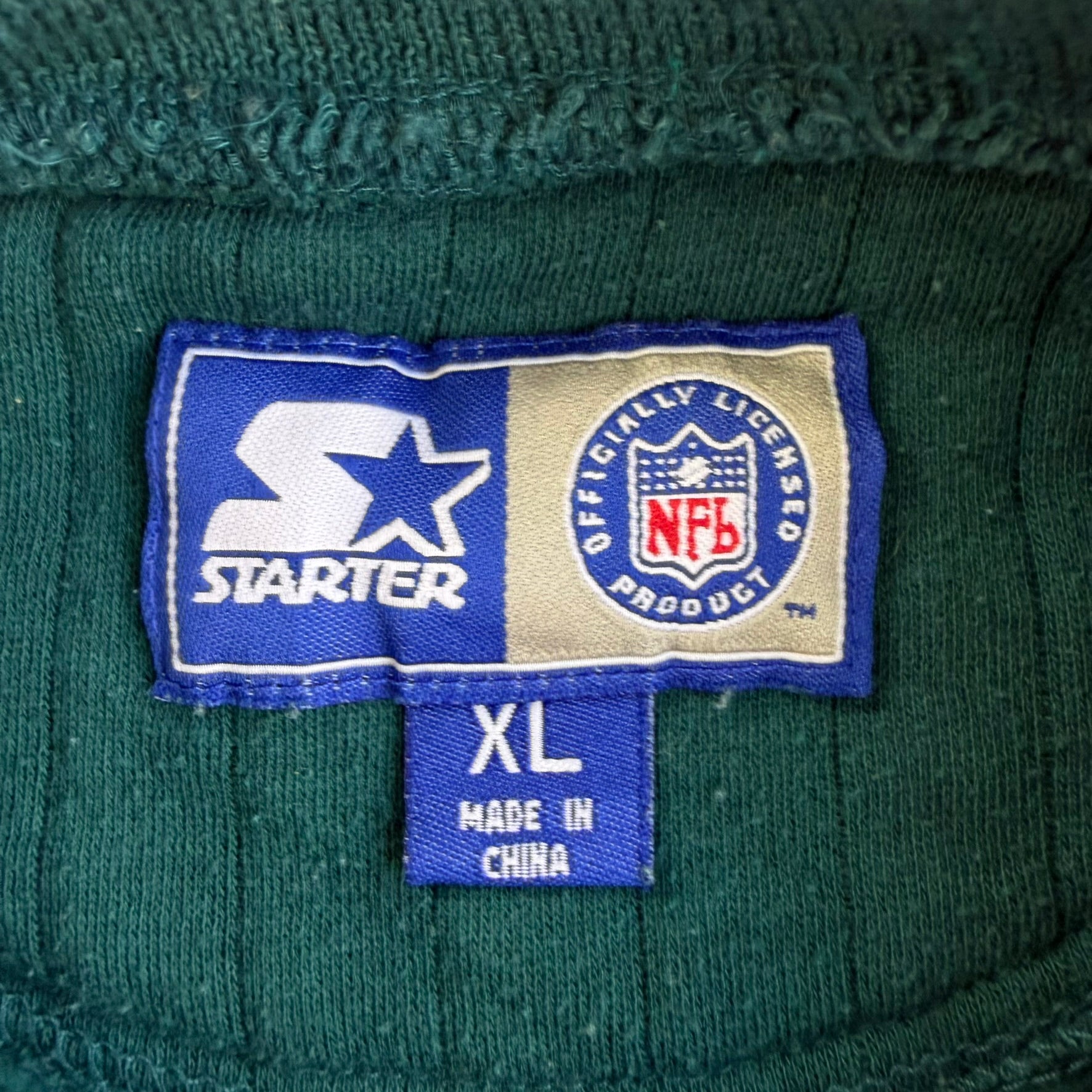 J- Vintage Philadelphia Eagles NFL Starter Embroidered Text & Logo Crewneck - XL