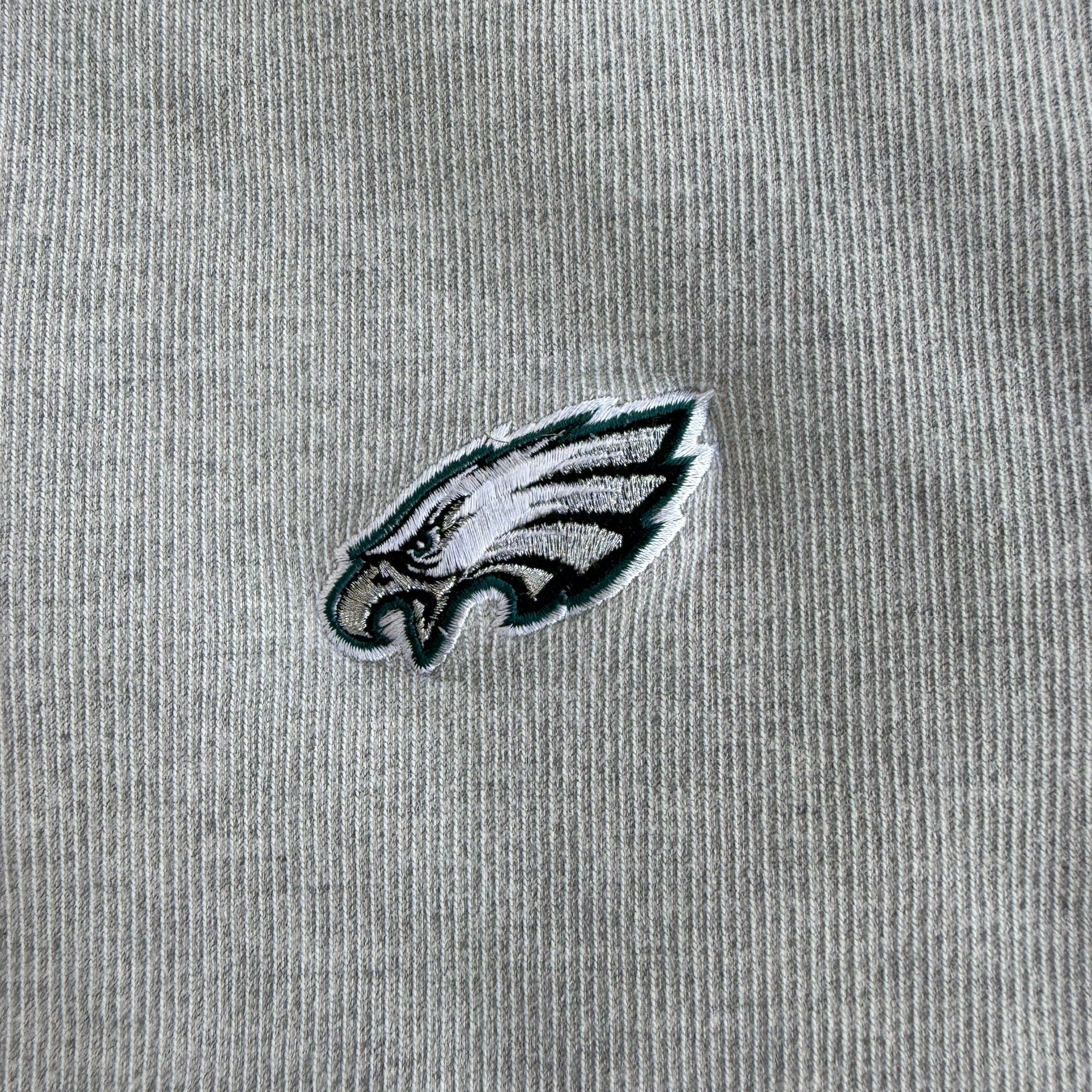 J- Vintage Philadelphia Eagles NFL Logo Athletic Embroidered Logo Henley Crewneck - L