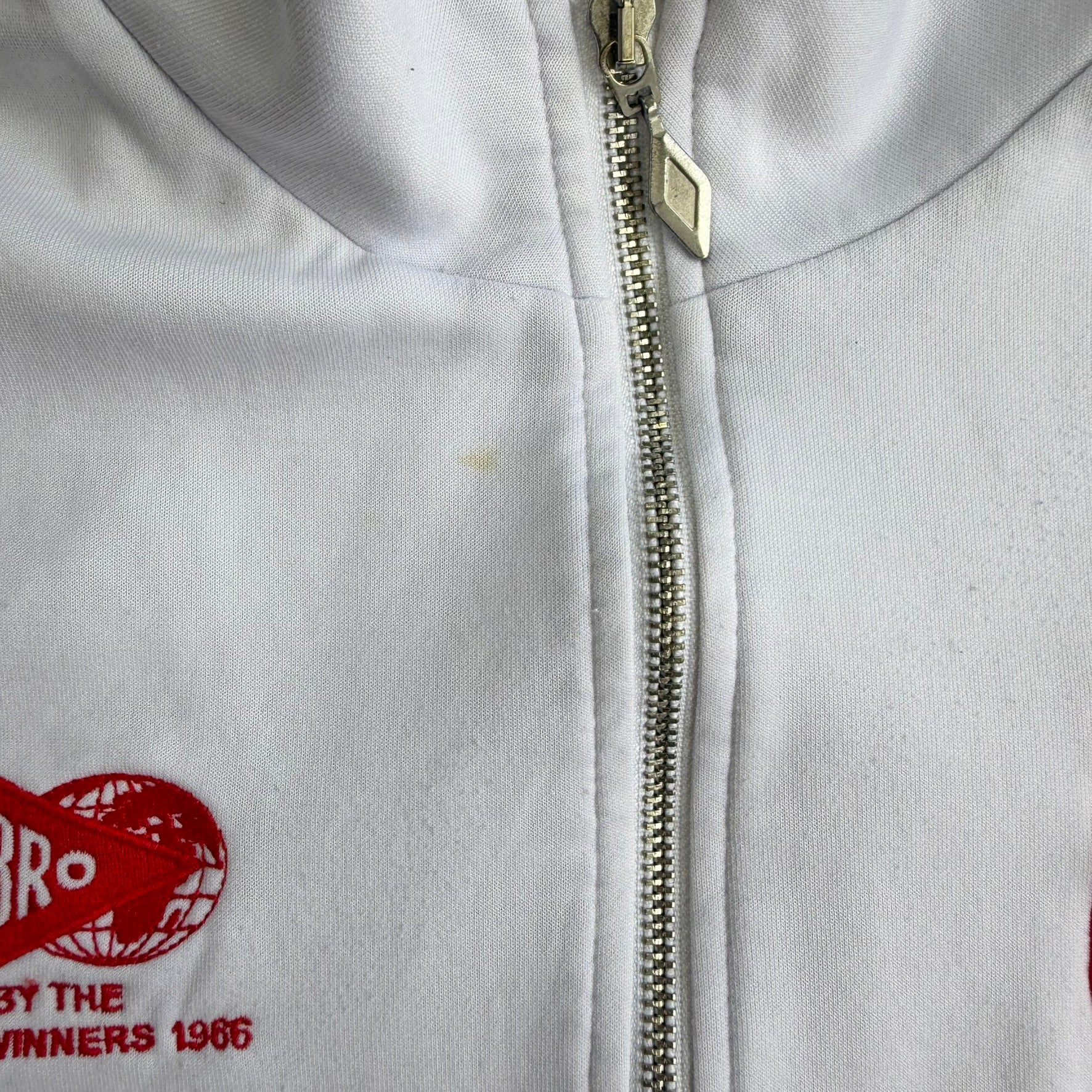 J- Vintage Umbro England Embroidered World Cup Winners 1986 Replica Track Jacket - L