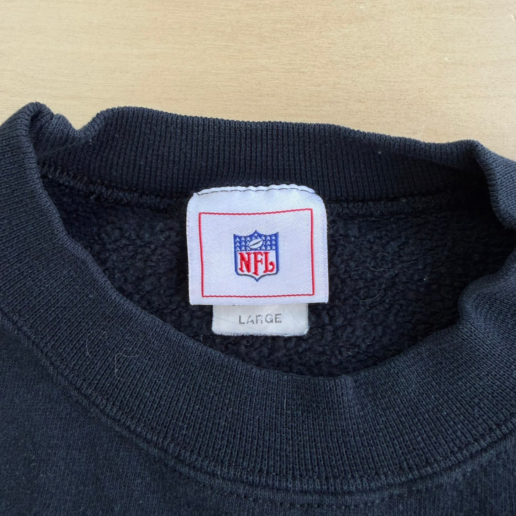 J- Vintage '04 Philadelphia Eagles NFL NFC Champions Embroidered Logo Graphic Crewneck - L (fits M)