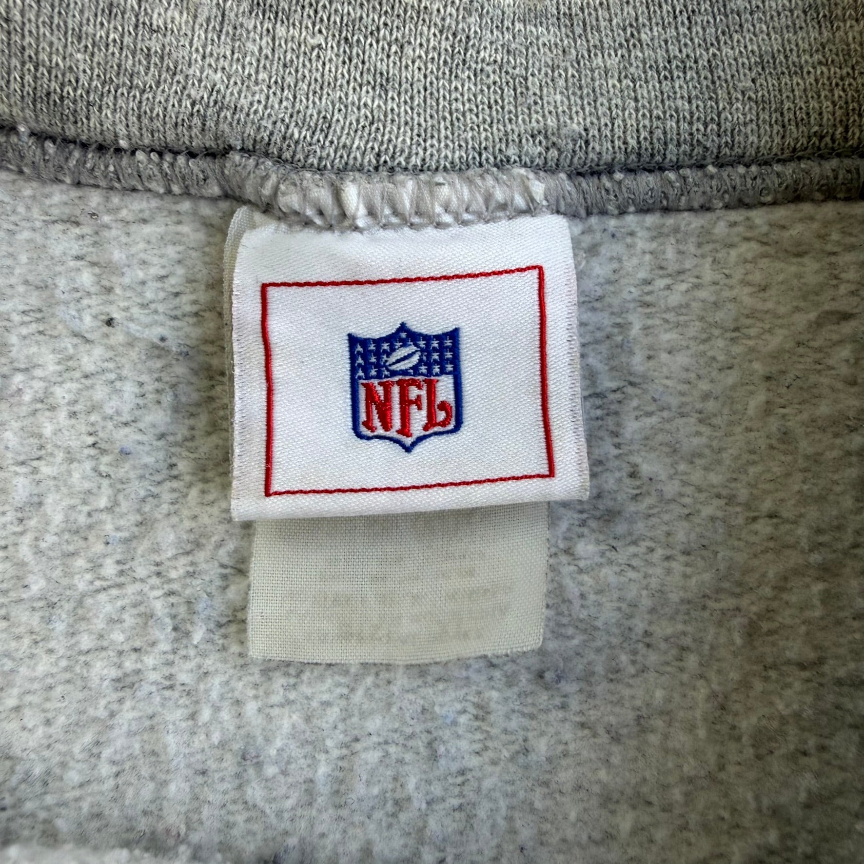 J- Vintage Philadelphia Eagles NFL Text & Logo Graphic Crewneck - XL