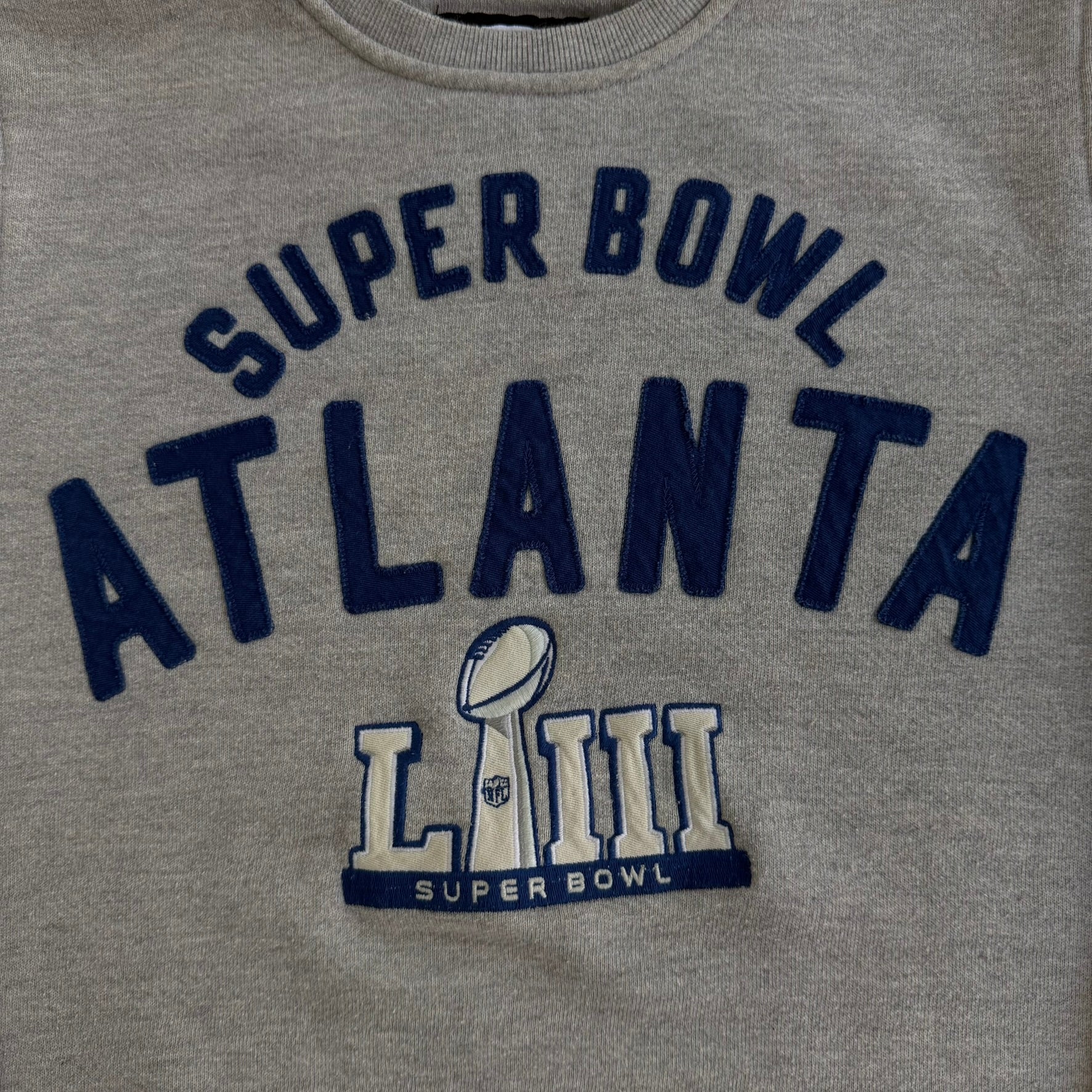 J- 2019 NFL Atlanta Super Bowl 53 Embroidered Text Graphic Crewneck - M