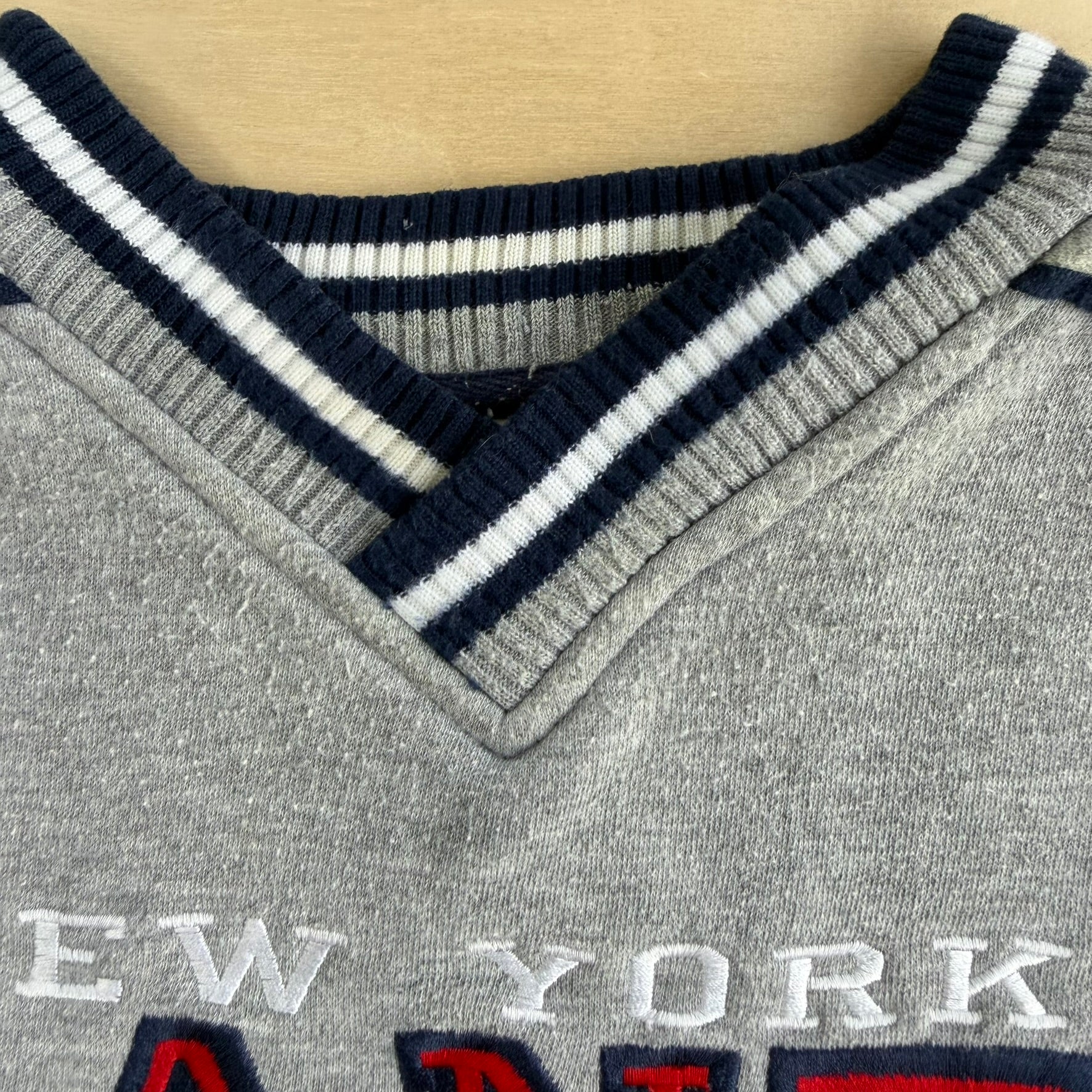 Vintage New York Giants NFL Lee Embroidered Text & Logo Crewneck - 2XL
