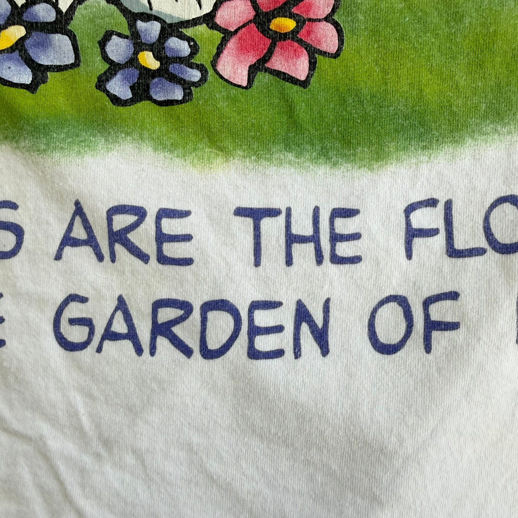 J- Vintage 90s Peanuts Snoopy Friends Are The Flowers Text & Graphic Made In USA Single Stitch Tee - L