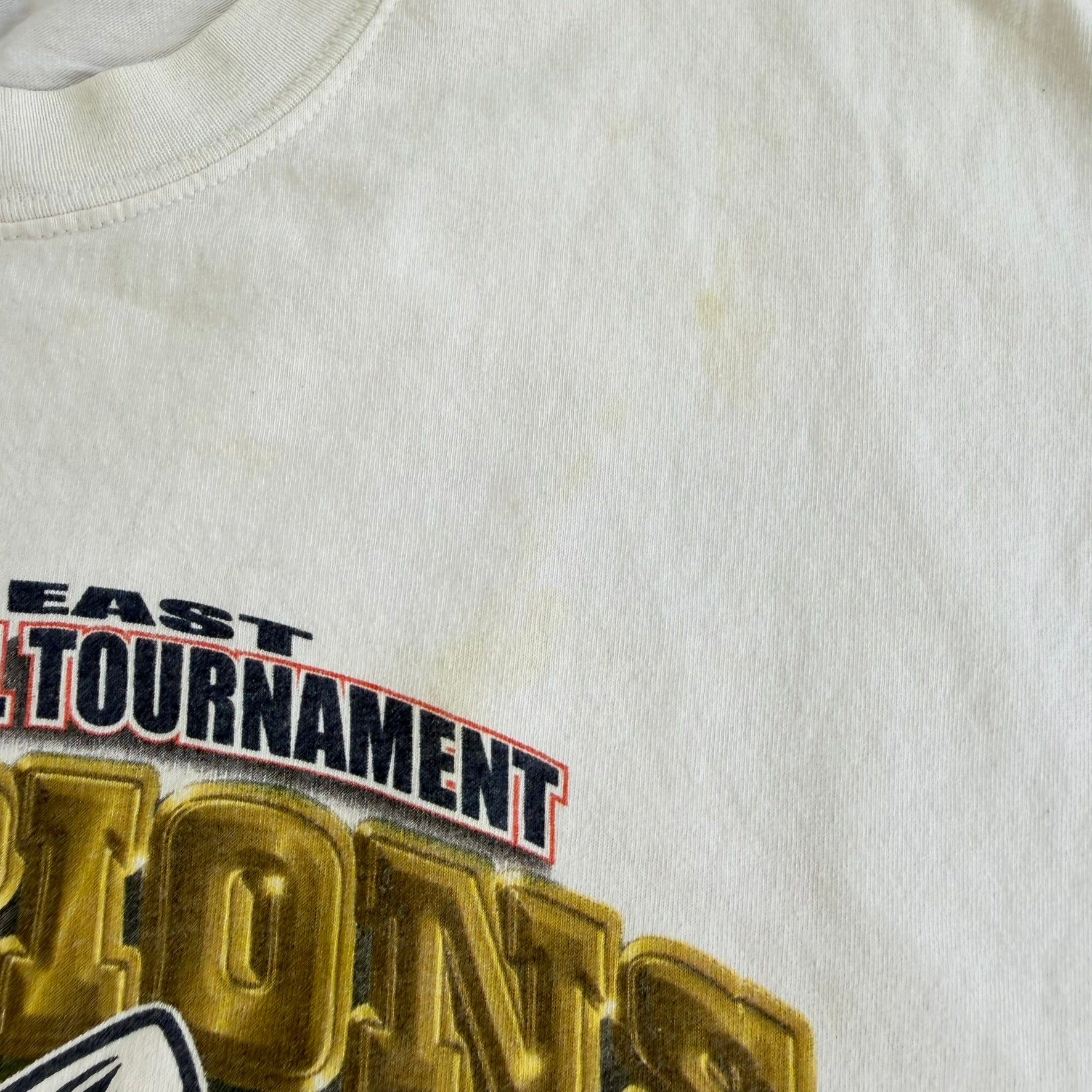 J- Vintage '02 Uconn Huskies Women's Basketball Big East Champions Graphic Tee - XL