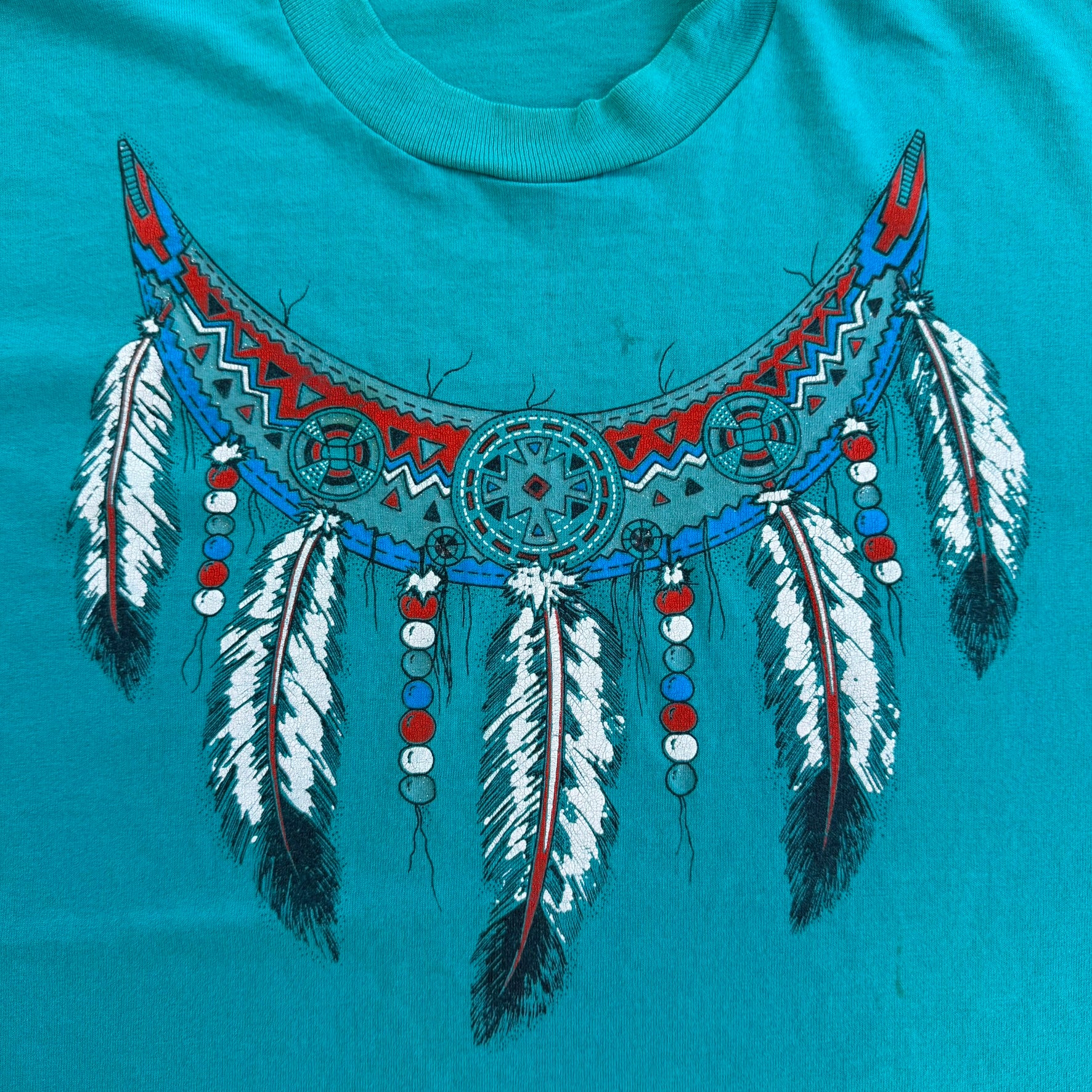 J- Vintage Pearls & Feather Necklace Graphic Single Stitch Tee - L