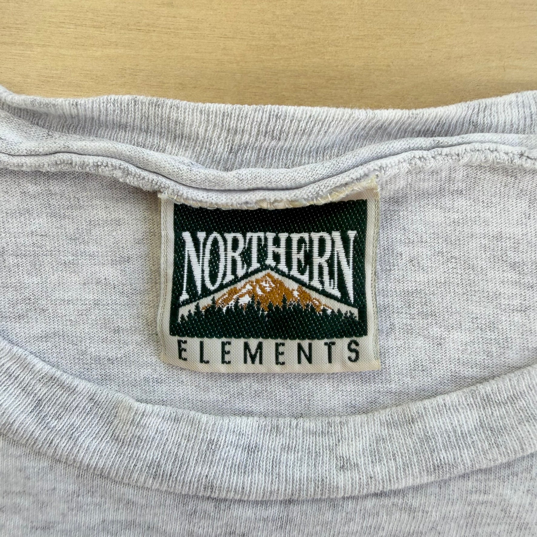 J- Vintage Northern Elements Too Many Fish Too Little Time Graphic Single Stitch Tee - XL