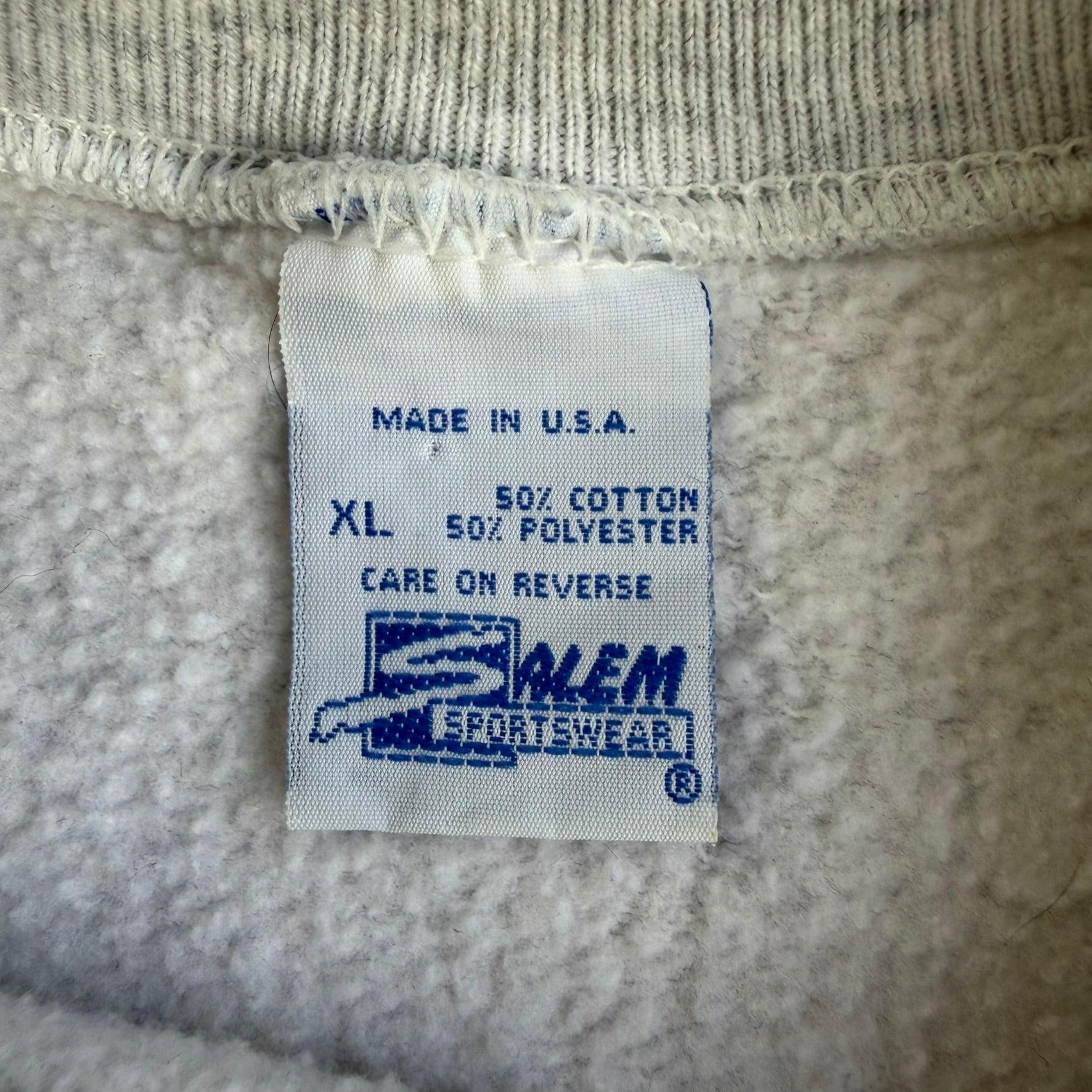 Vintage 90s New York Knicks NBA Salem Sportswear Graphic Made In USA Crewneck - XL