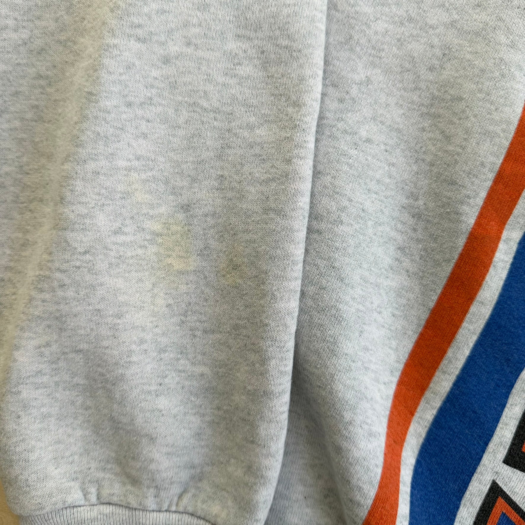 Vintage 90s New York Knicks NBA Salem Sportswear Graphic Made In USA Crewneck - XL