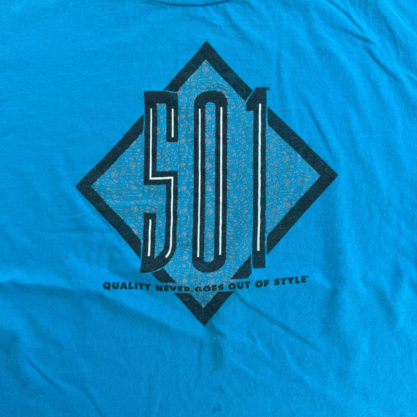 J- Vintage Levi's 501 Graphic Made In USA Single Stitch Tee - L