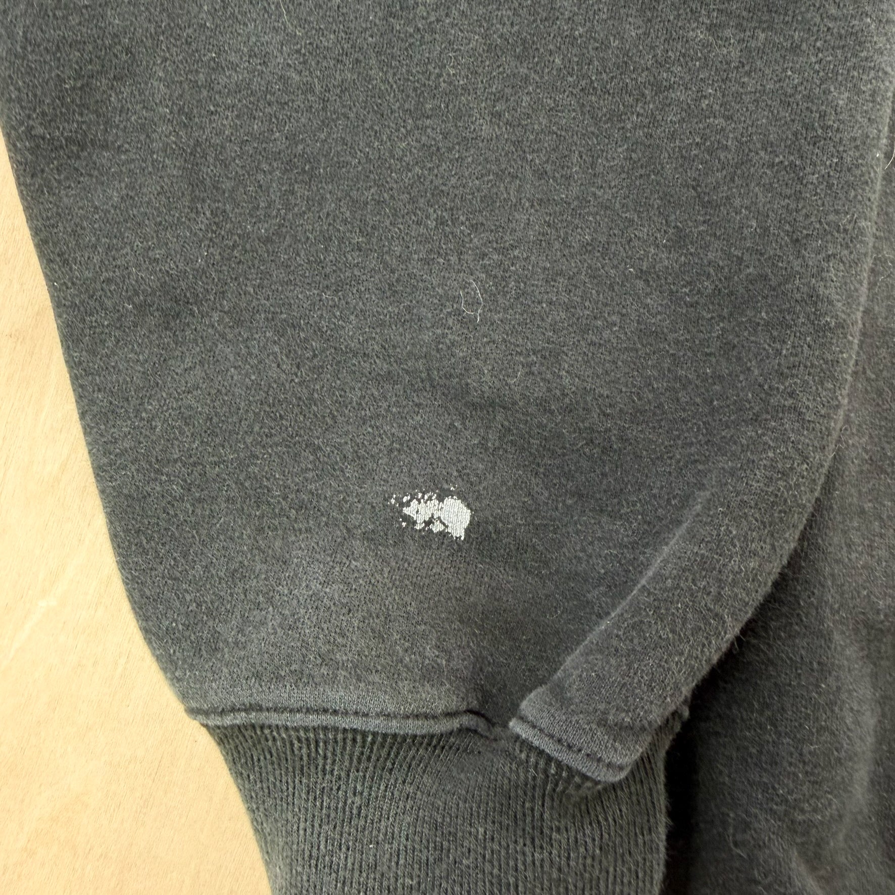 J- Vintage Tommy Hilfiger Embroidered Logo Crewneck - XL