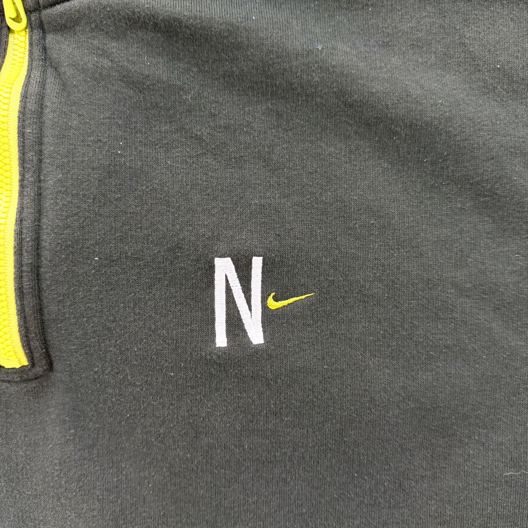 J- Vintage Nike Embroidered Swoosh Quarter Zip Crewneck - M