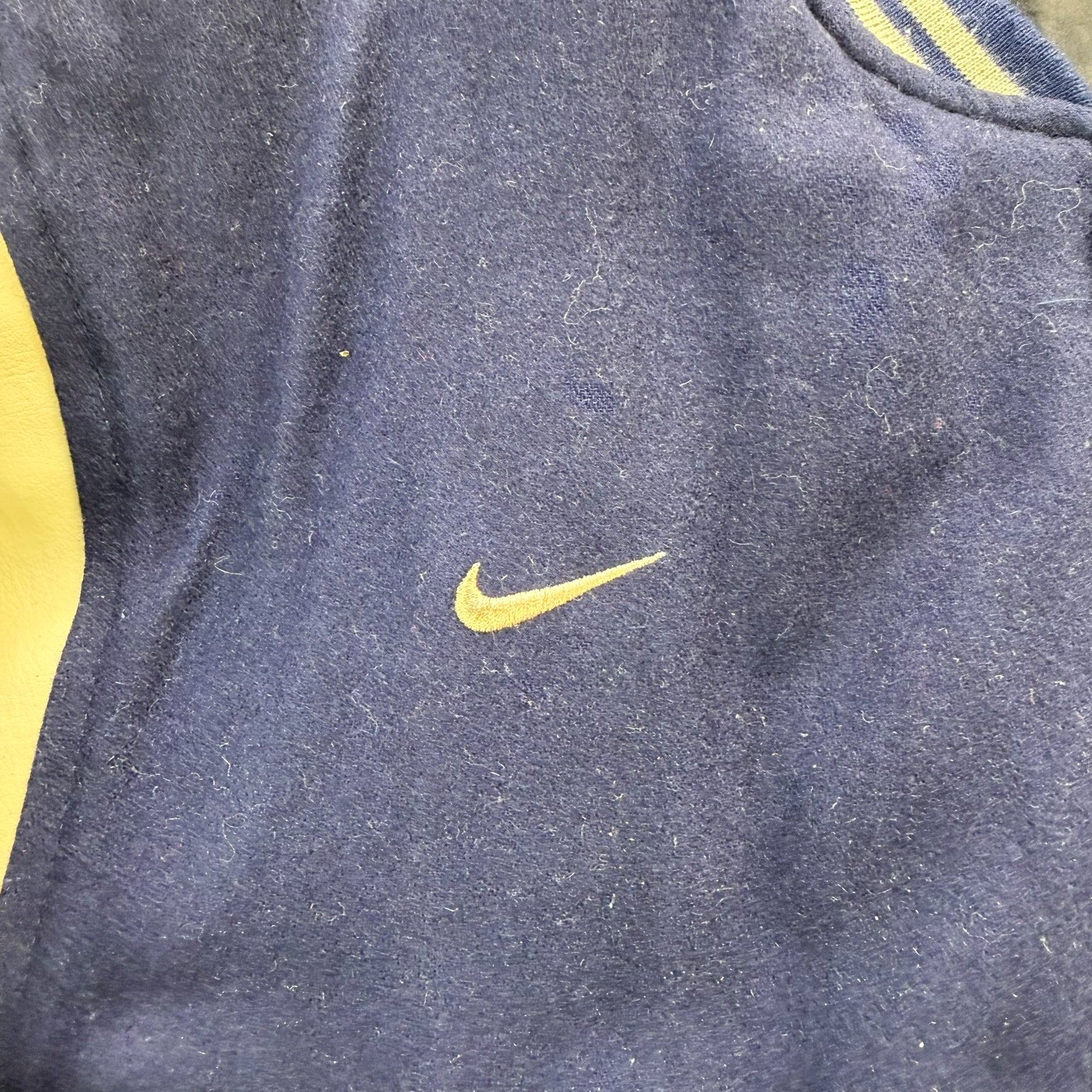 J- Vintage Tennessee Titans NFL Nike Bomber Jacket - L