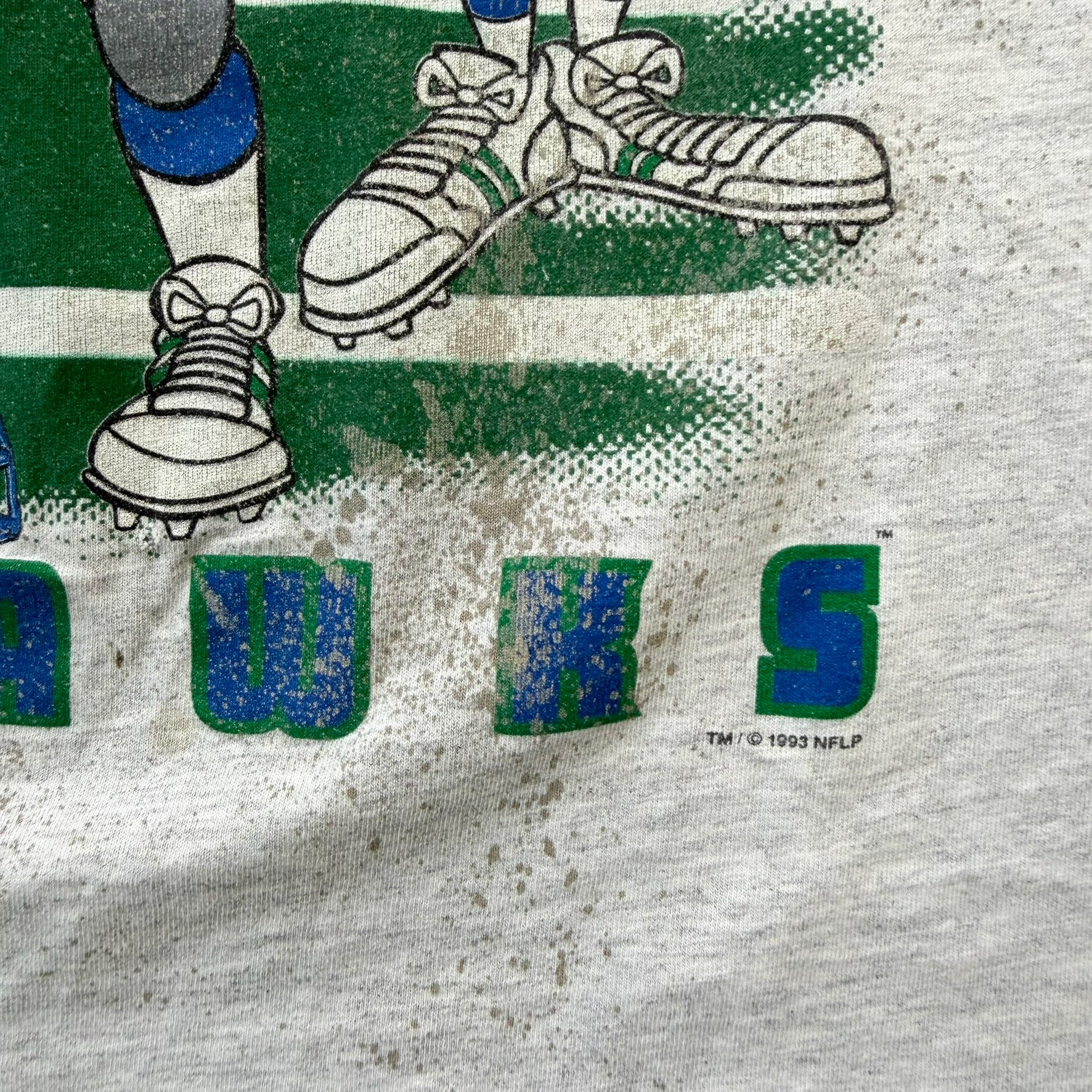 J- Vintage '93 Seattle Seahawks NFL Looney Tunes Graphic Single Stitch Tee - M