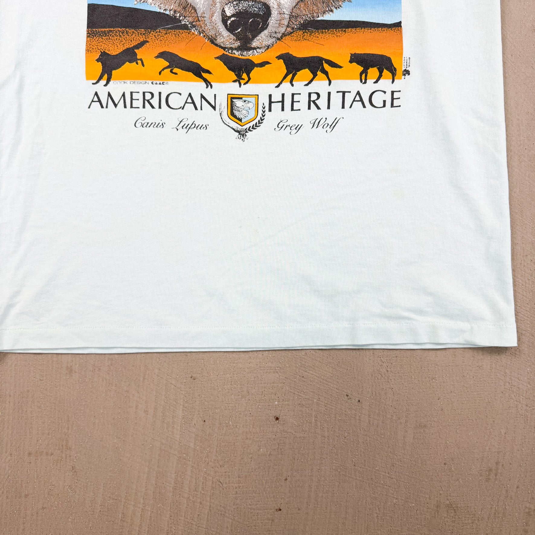 F- Vintage American Heritage Grey Wolf Hanes Heavyweight Single Stitch Tee