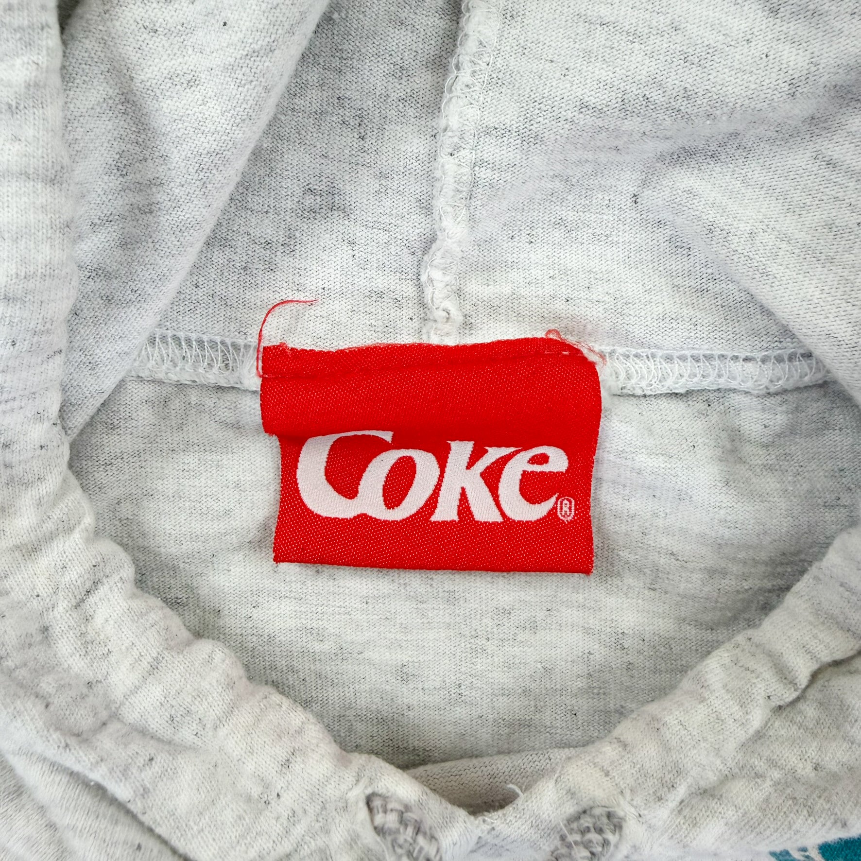 F- Vintage '95 Coca Cola Polar Bear Picture Made In USA Hoodie