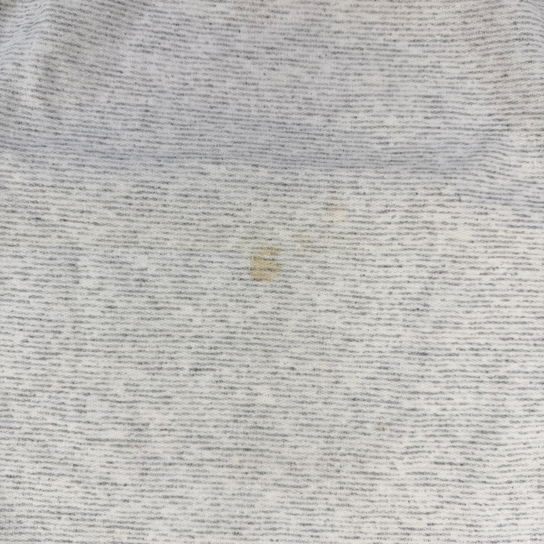 F- Vintage Georgetown Hoyas Basketball Made In Canada Graphic Crewneck