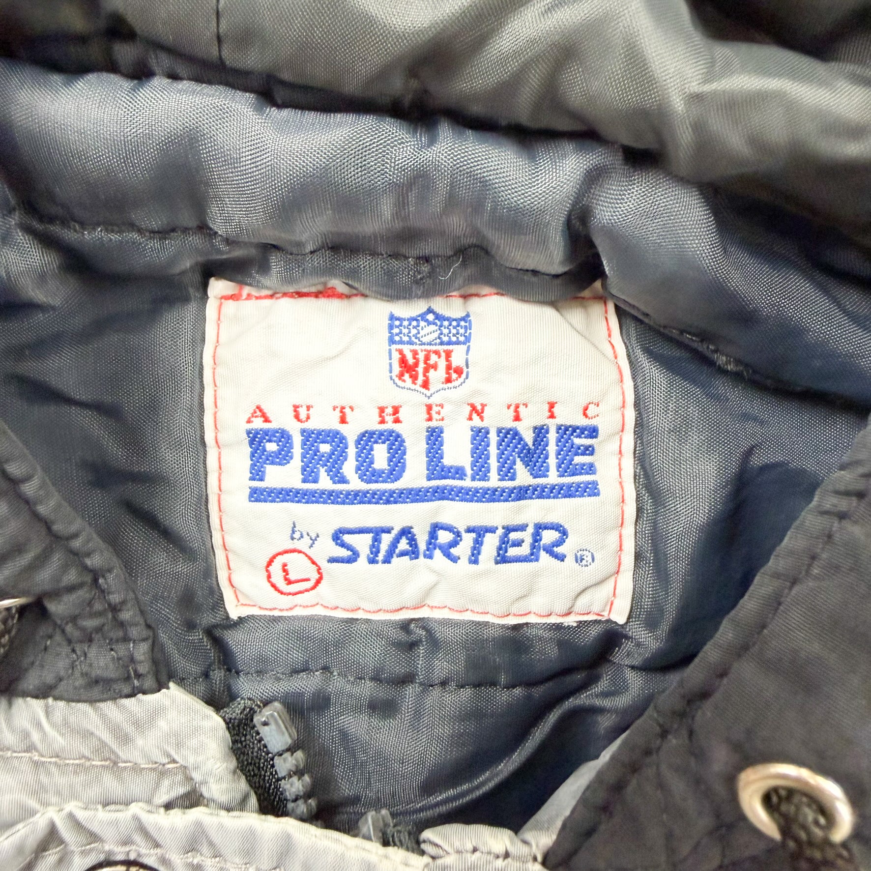 F- Vintage Oakland Raiders NFL Starter Zip Up Winter Jacket