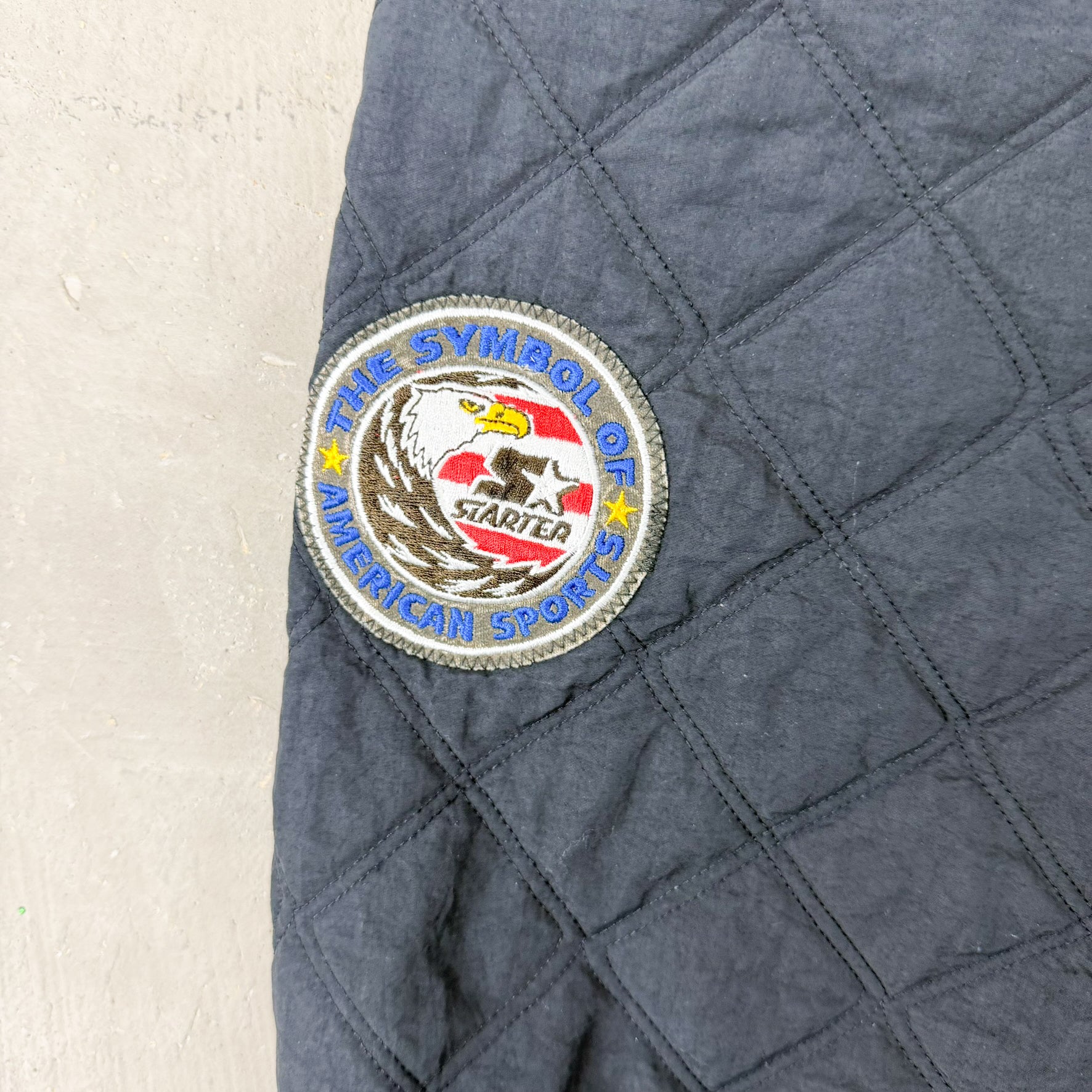 F- Vintage Oakland Raiders NFL Starter Zip Up Winter Jacket