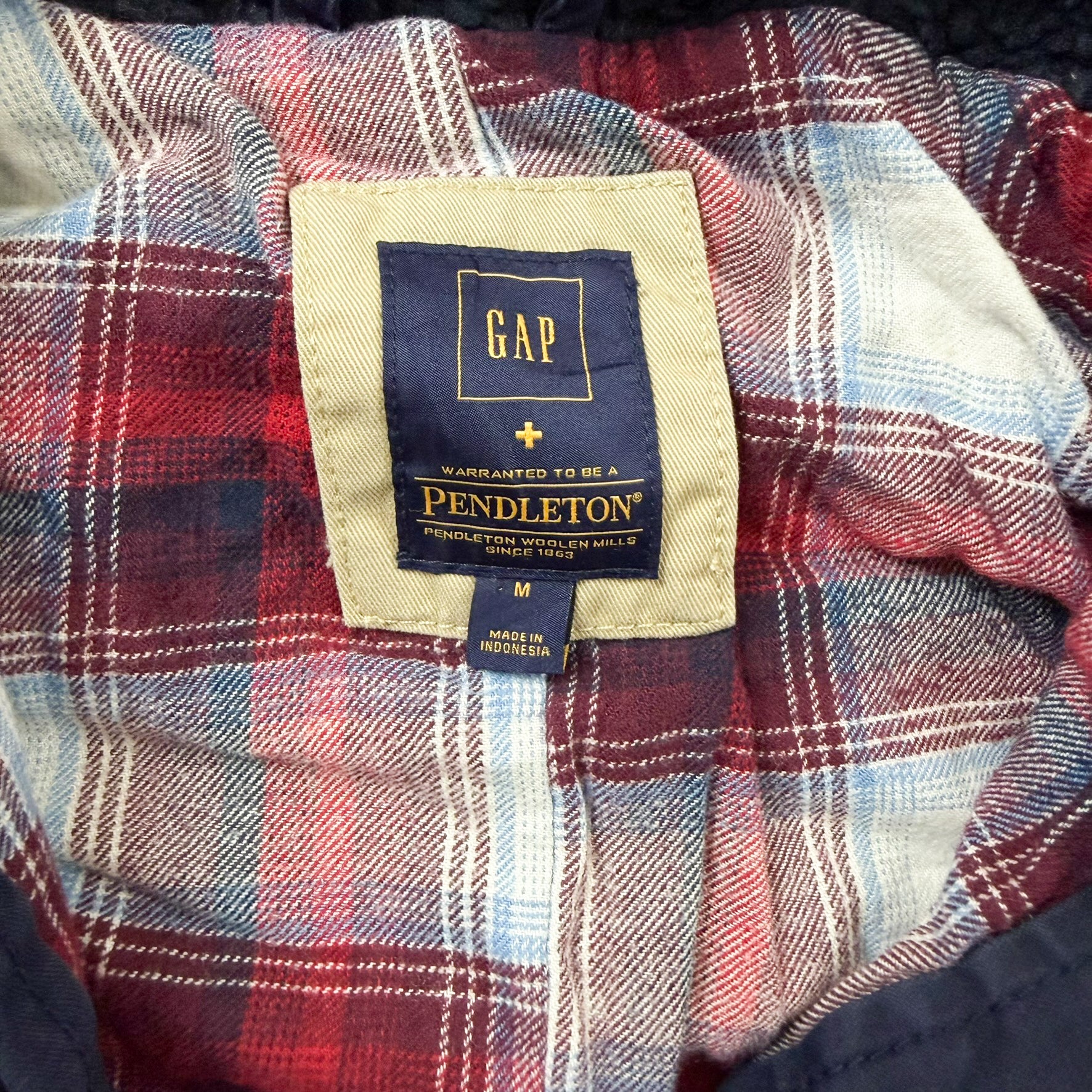 F- Vintage Gap & Pendleton Plaid Lined Zip Up Cargo Jacket