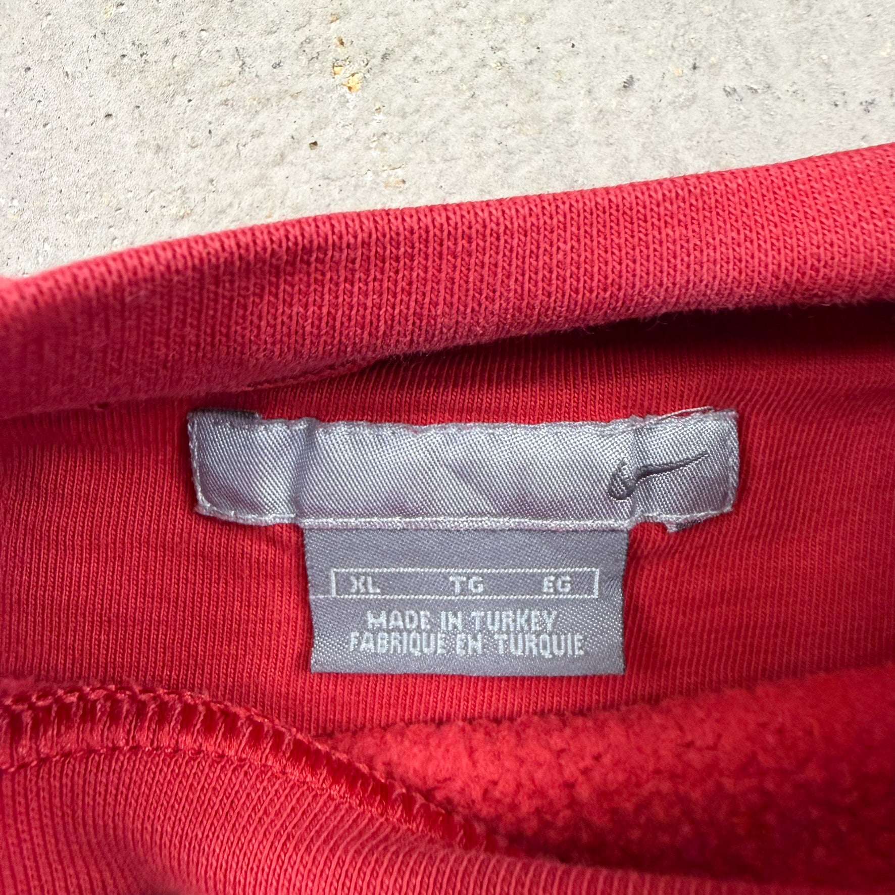 F- Vintage '00 Nike Embroidered Text Red Crewneck