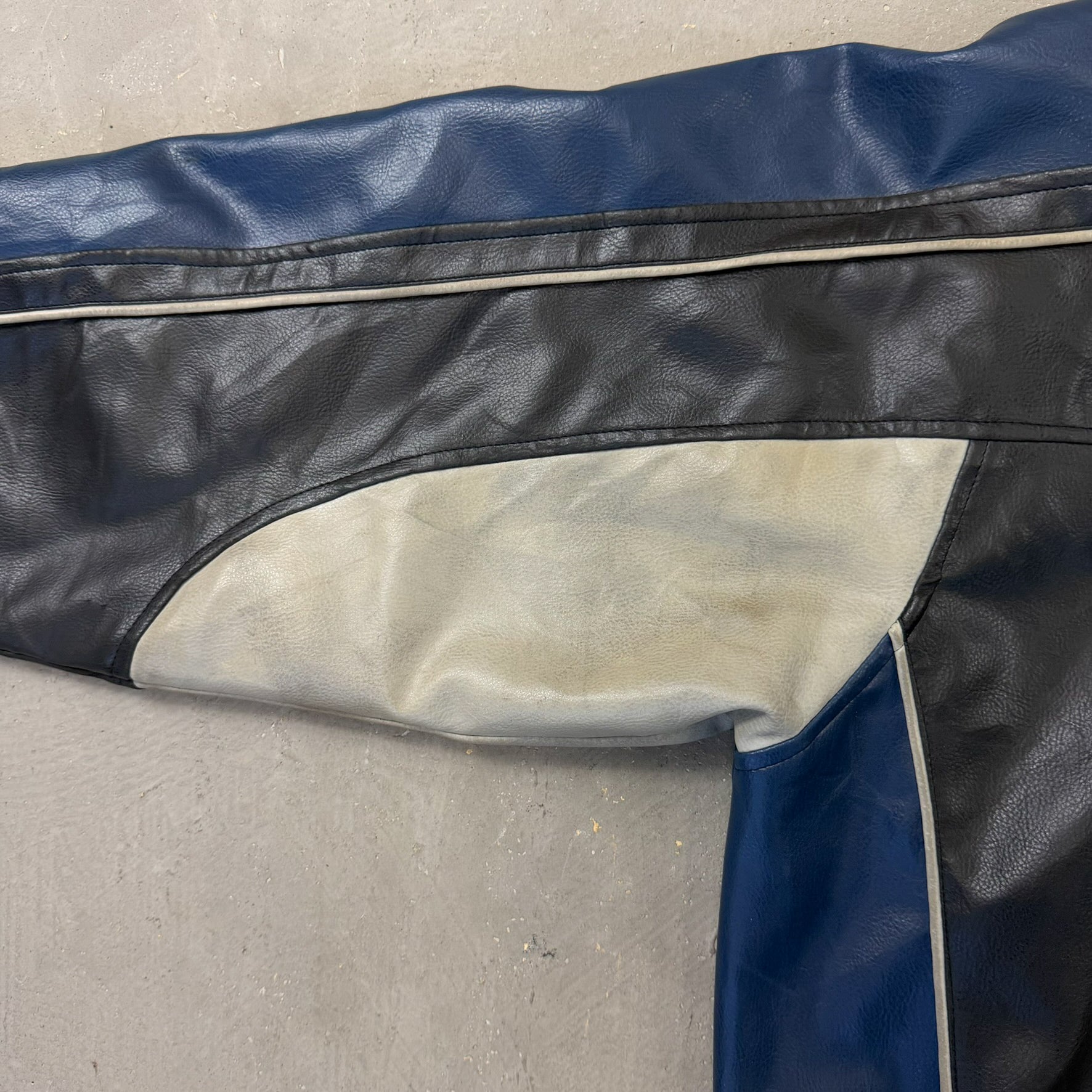 F- Vintage New England Patriots NFL Zip Up Leather Jacket