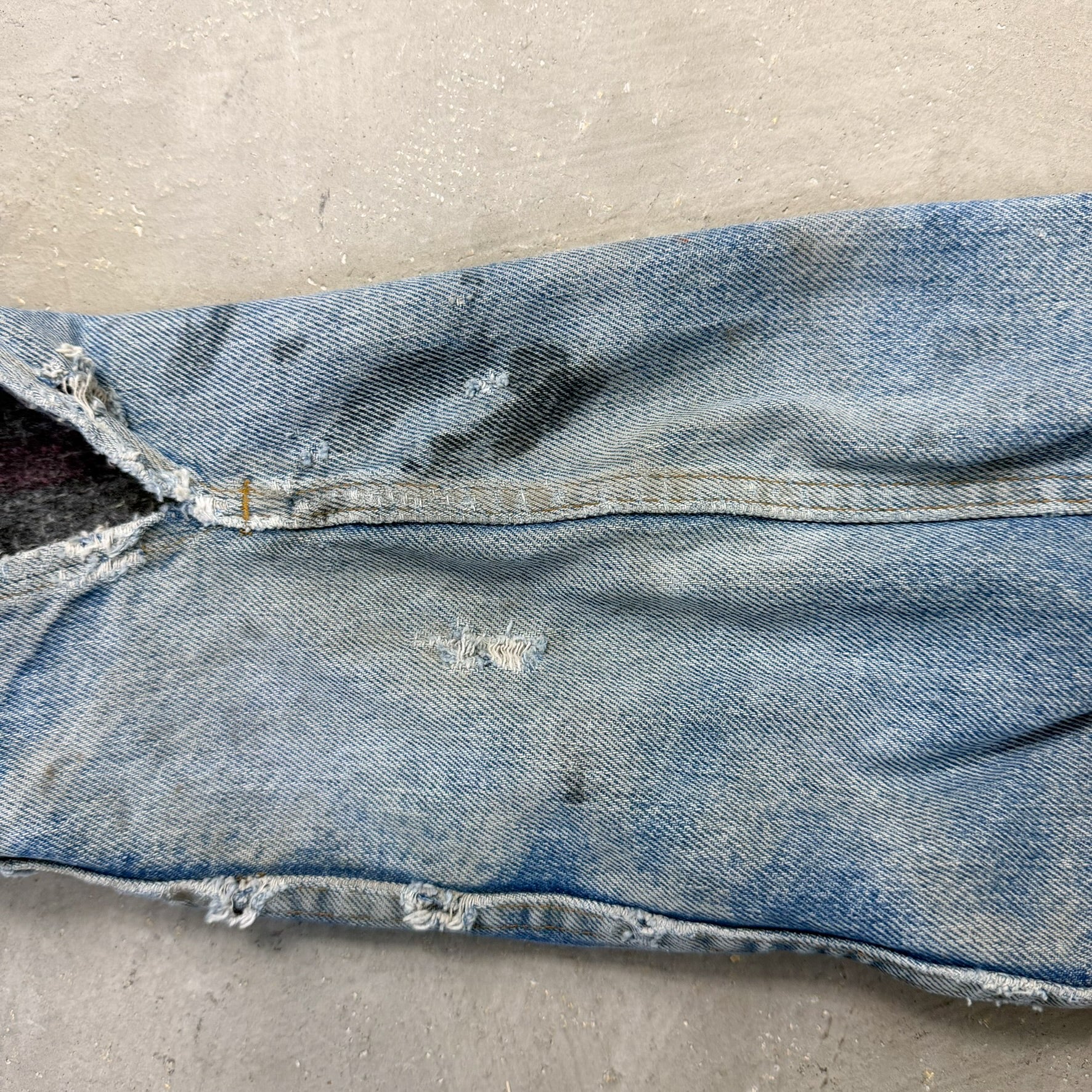 F- Vintage 80s Levi's Blanket Lined Made In USA Denim Jacket