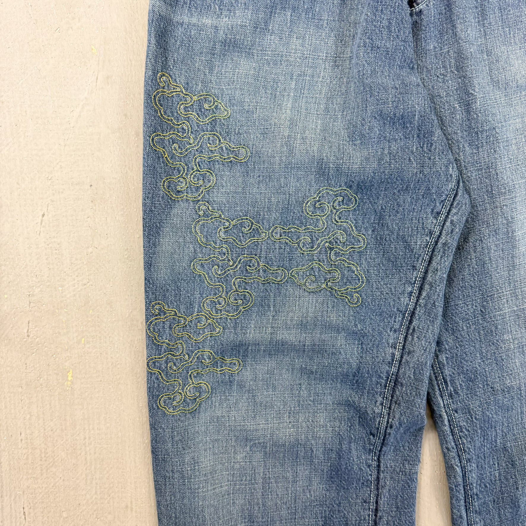 F- Vintage Coogi Embroidered Details Baggy Jeans