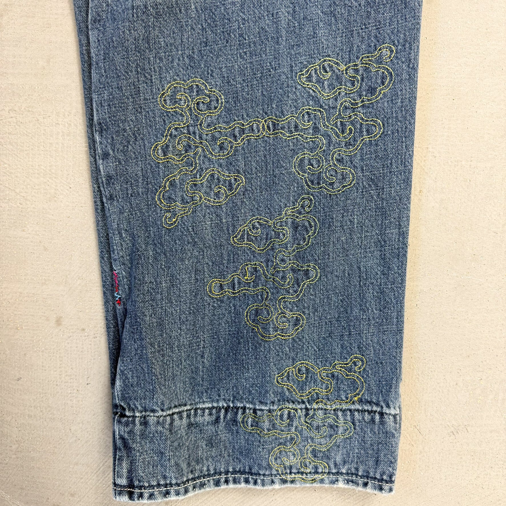 F- Vintage Coogi Embroidered Details Baggy Jeans