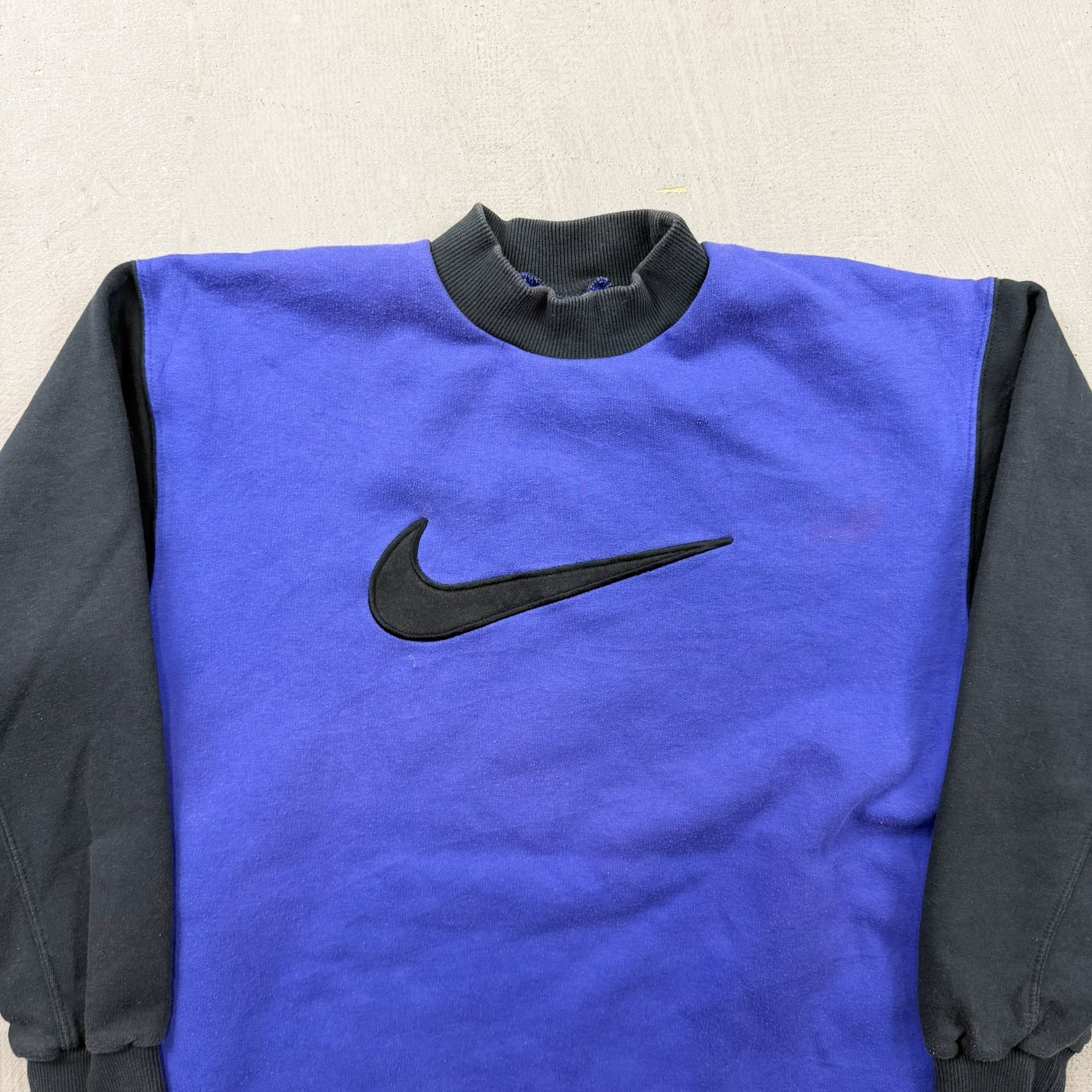 F- Vintage 90s Nike Embroidered Swoosh Purple Crewneck
