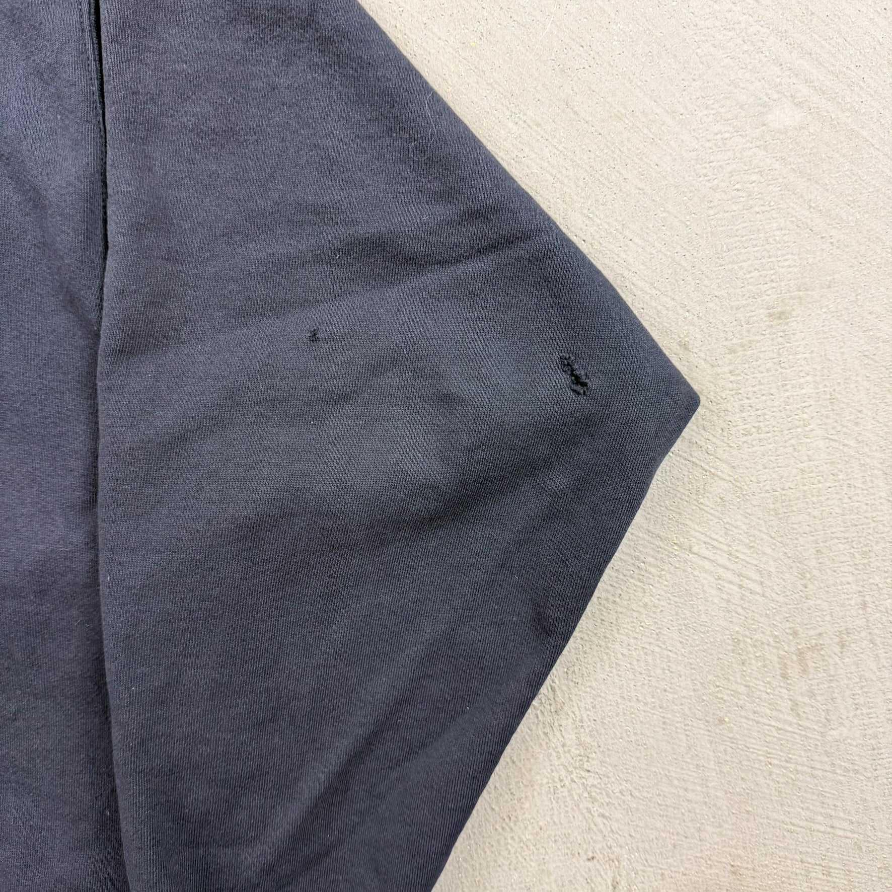 F- Vintage 90s Nike Embroidered Swoosh Black Made In USA Crewneck