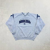 F- Vintage New York Yankees MLB Lee Embroidered Crewneck
