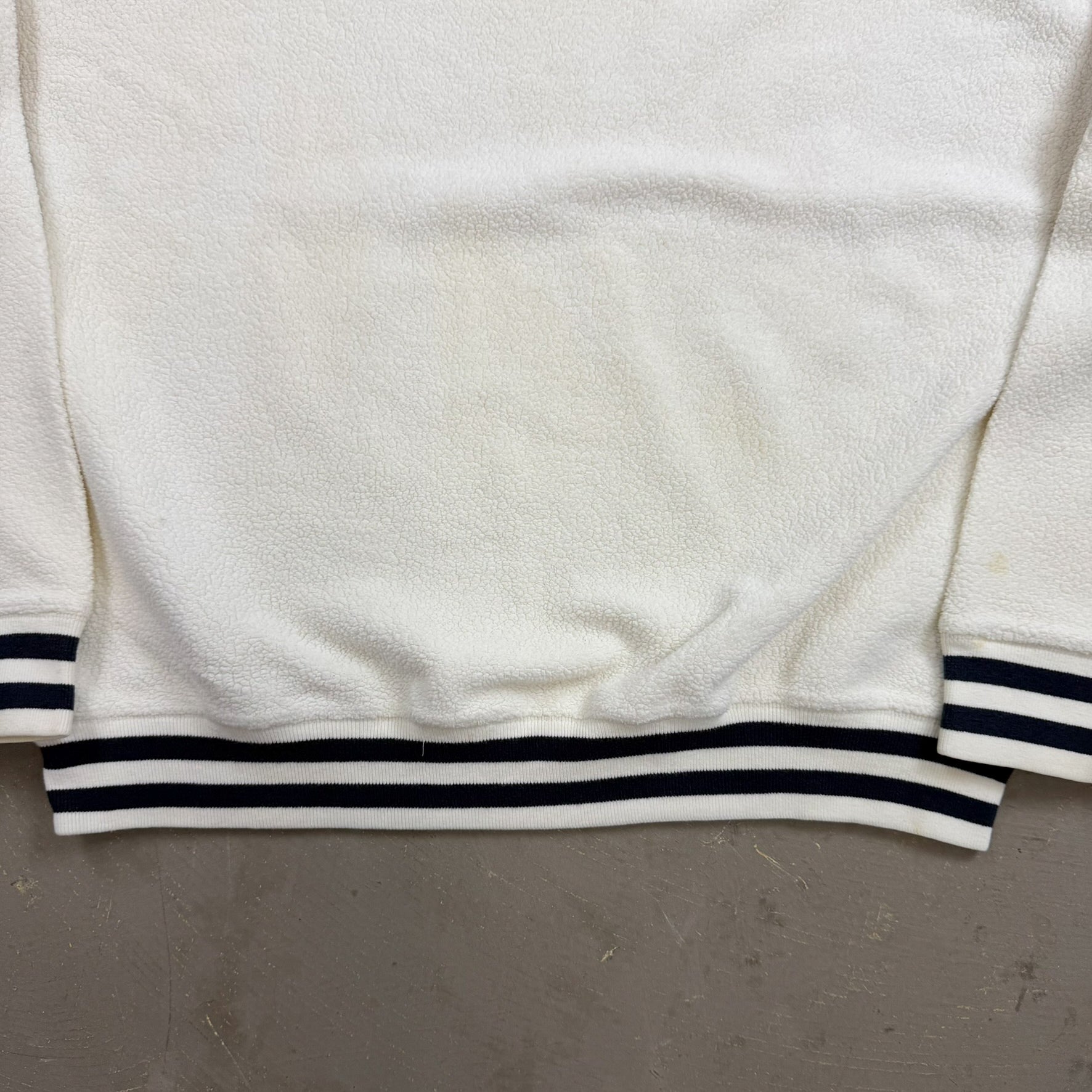 F- Vintage Chaps Ralph Lauren Embroidered Text Polar Fleece Crewneck