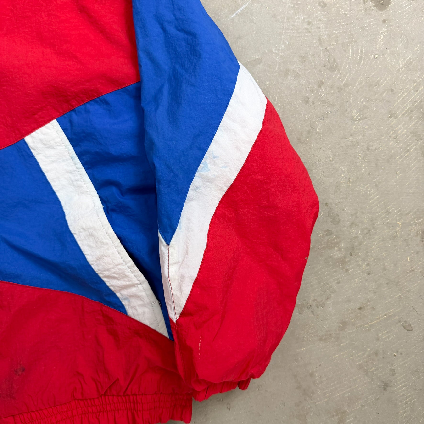 F- Vintage Montreal Canadiens NHL New Faces Zip Up Winter Jacket