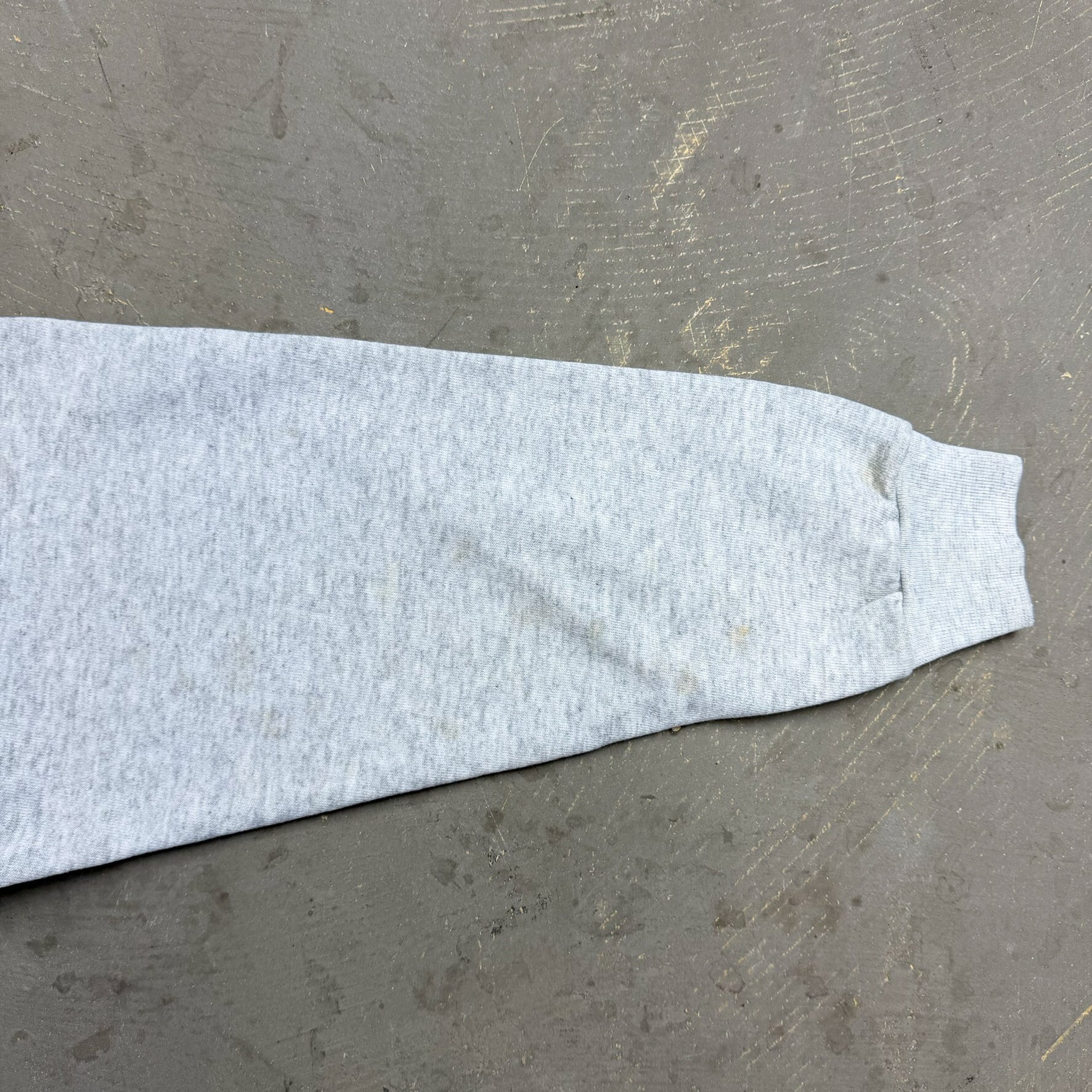 F- Vintage '95 Looney Tunes Christmas Carol Graphic Crewneck