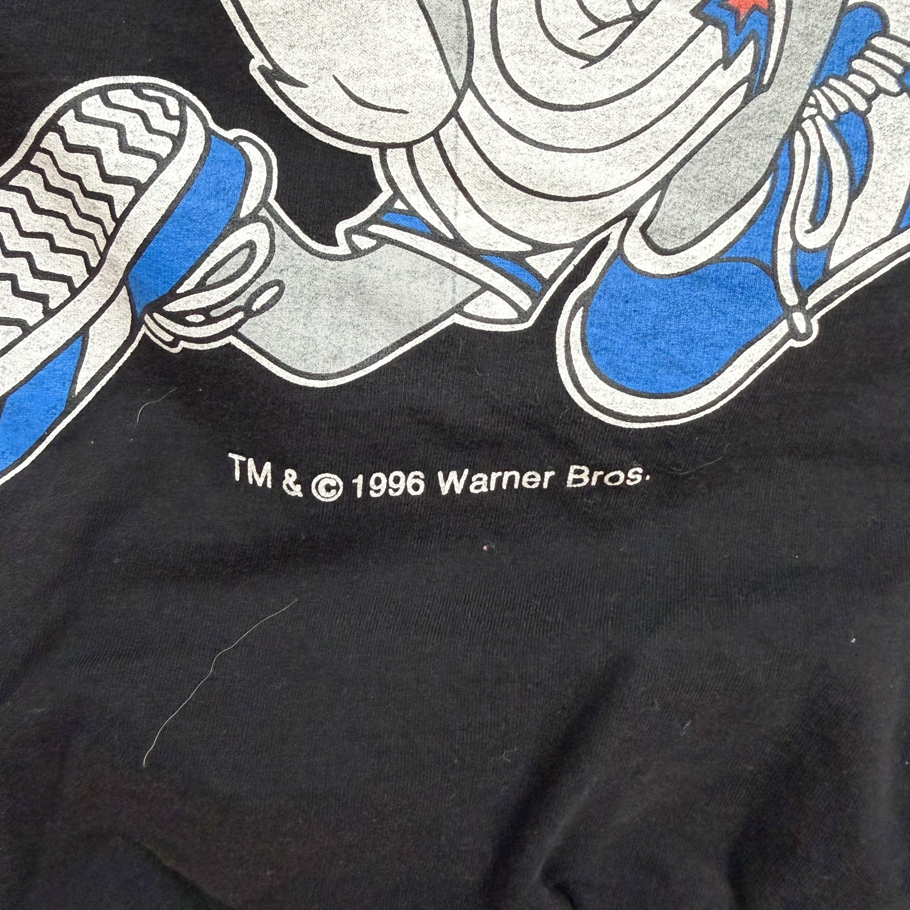 F- Vintage '96 Looney Tunes Bugs Bunny Basketball Graphic Crewneck