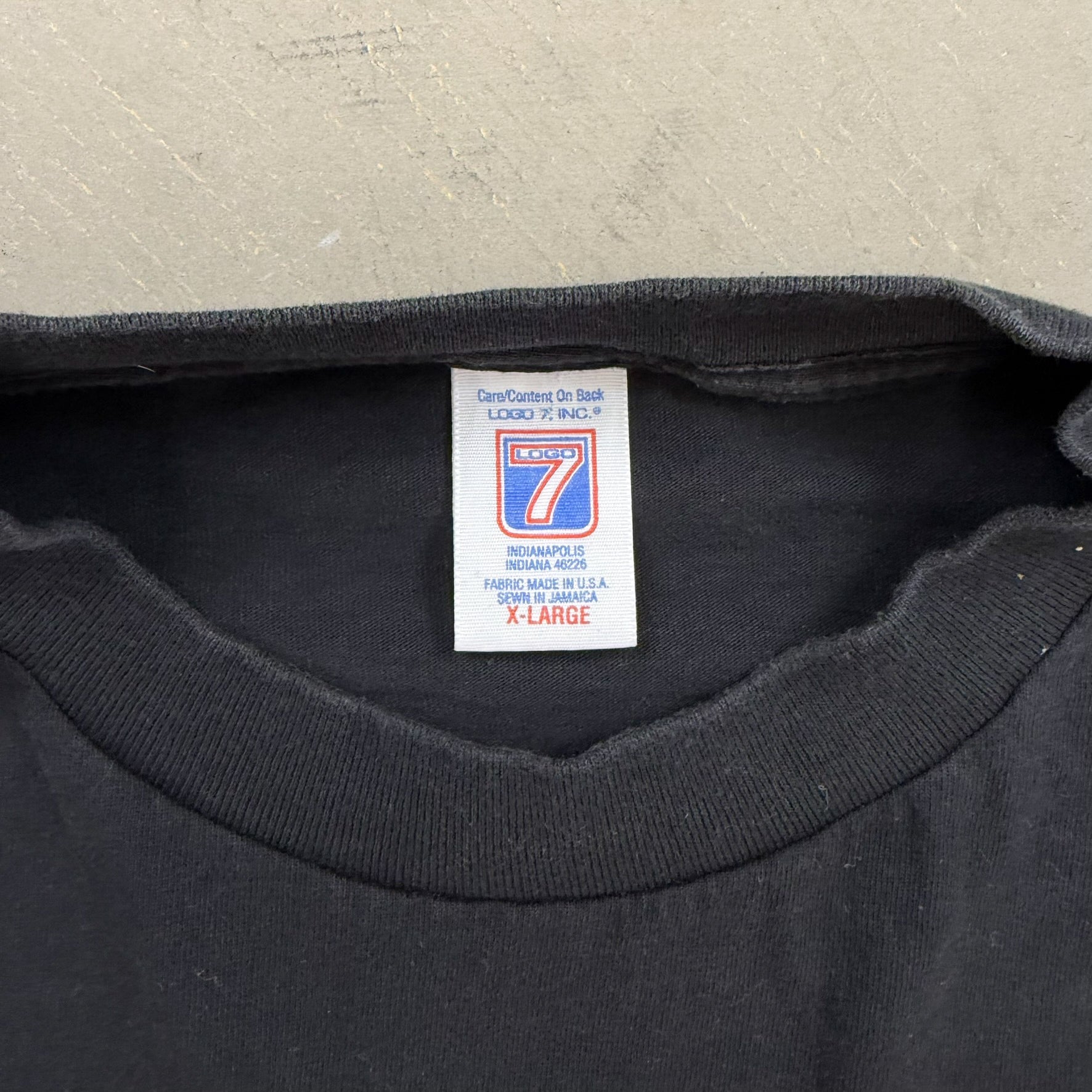 F- Vintage '97 Chicago Bulls NBA Champions Logo 7 Graphic Tee