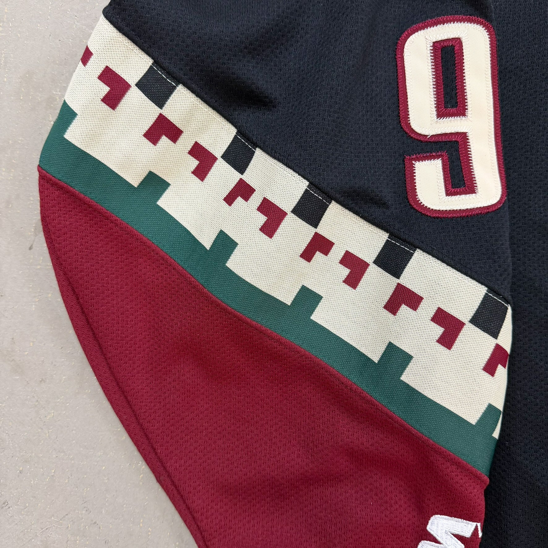 F- Vintage Phoenix Coyote NHL Starter Jeremy Roenick 97 Hockey Jersey
