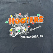 F- Vintage Hooters Chattanooga TN Christmas Graphic Tee