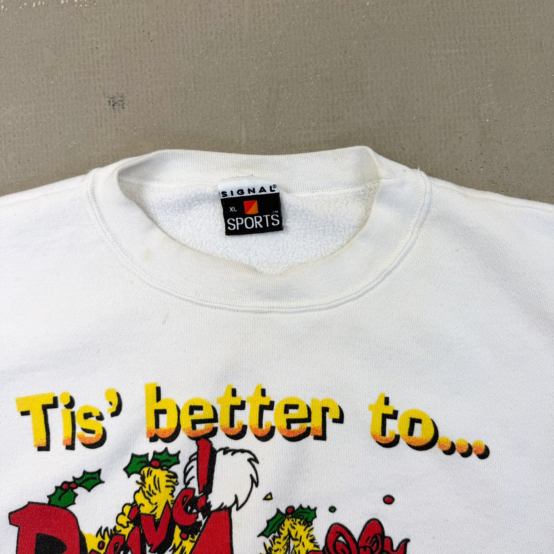 F- Vintage '95 Looney Tunes Tasmanian Devil Christmas Graphic Signal Sport Crewneck